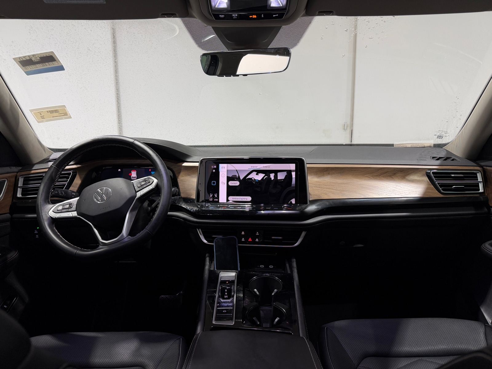 Thumbnail: 2026 Volkswagen Atlas - 2