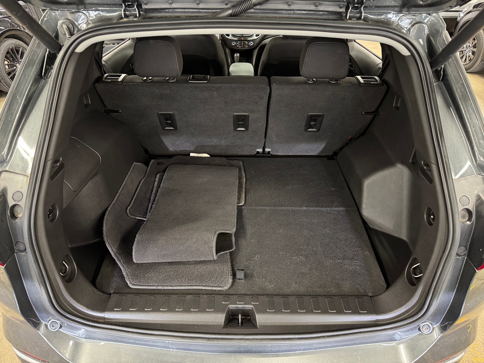 Thumbnail: 2021 Chevrolet Equinox - 7