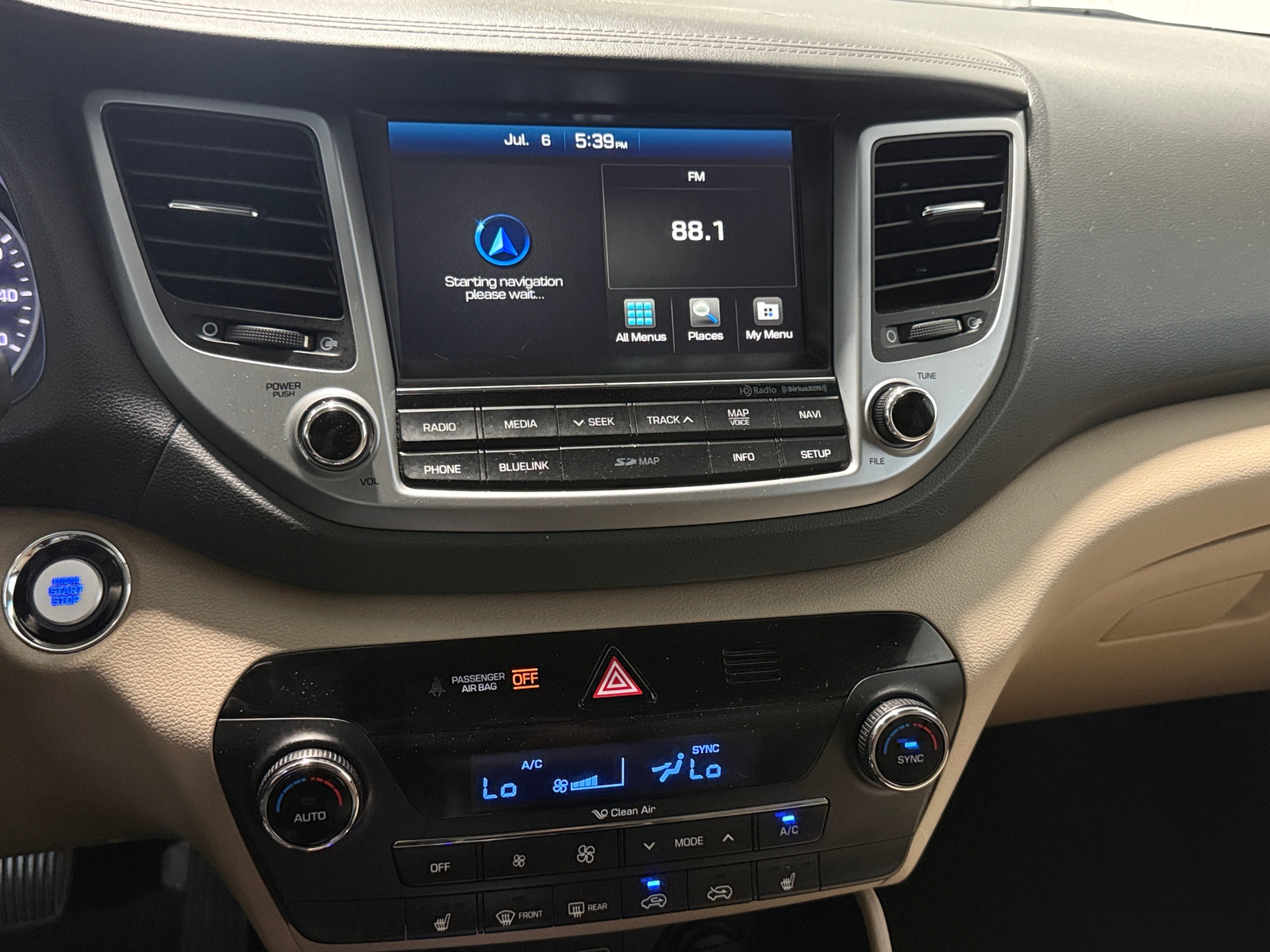 Thumbnail: 2016 Hyundai Tucson - 3