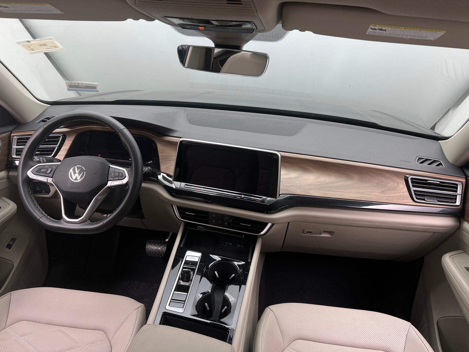 Thumbnail: 2026 Volkswagen Atlas - 3