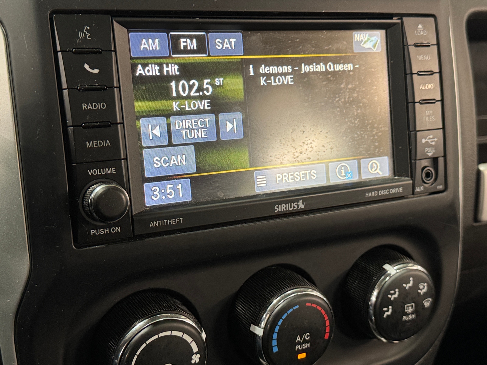 Thumbnail: 2016 Jeep Compass - 3