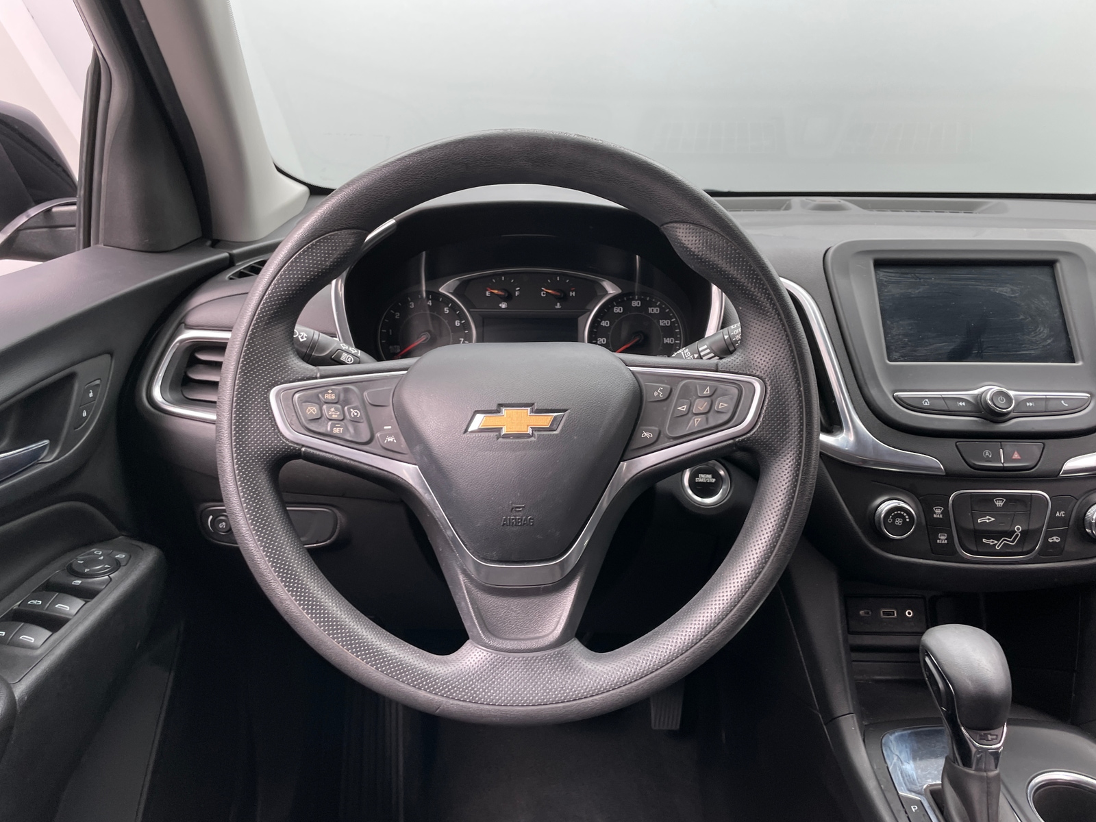 Thumbnail: 2022 Chevrolet Equinox - 5