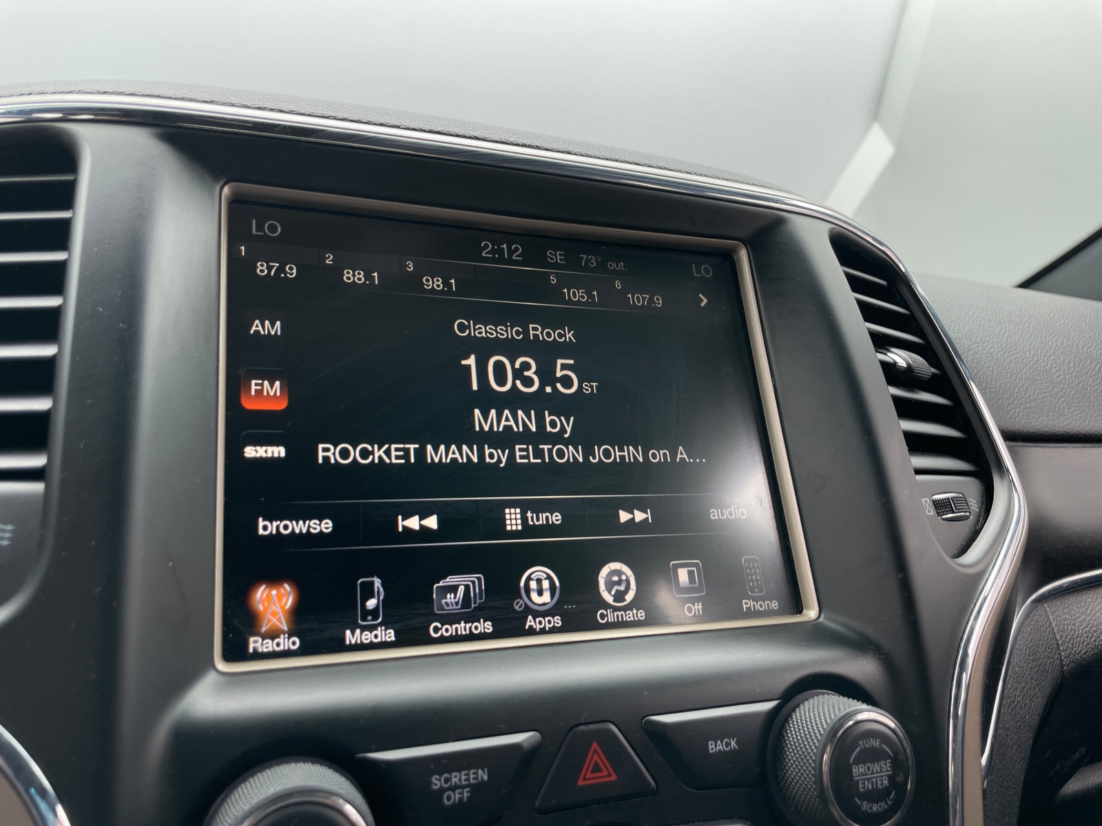 Thumbnail: 2014 Jeep Grand Cherokee - 3