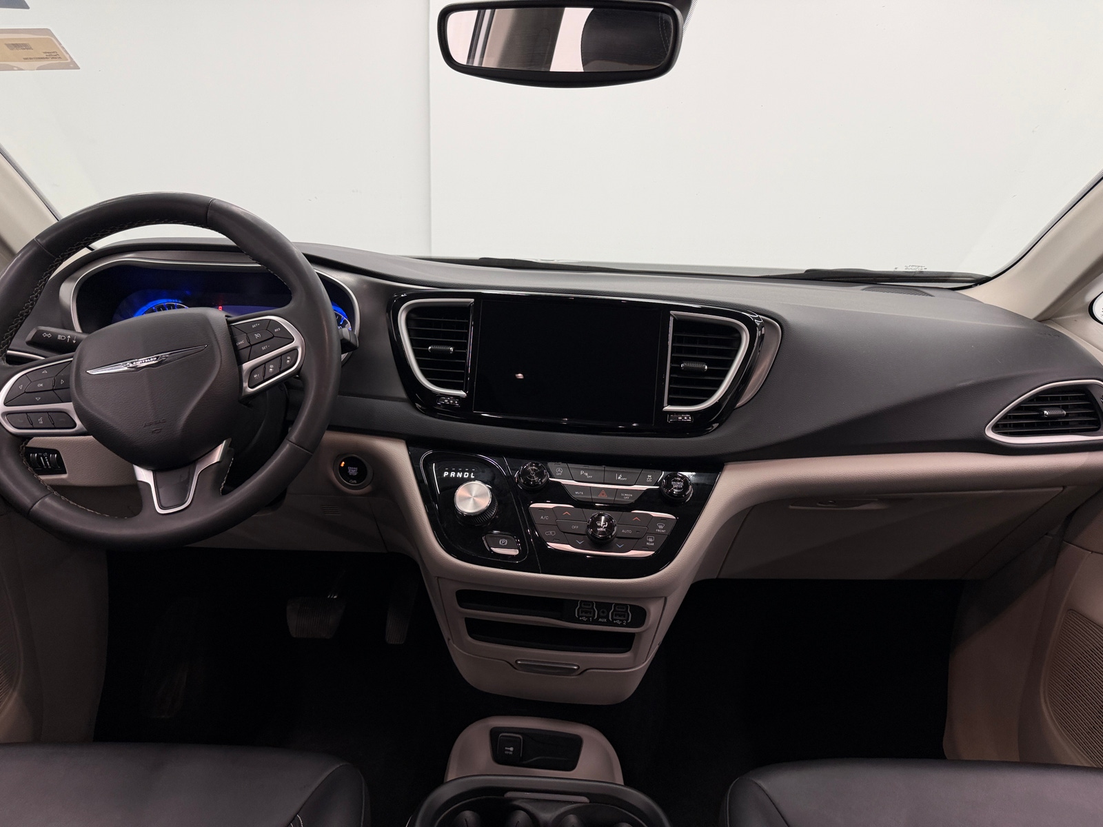 Thumbnail: 2024 Chrysler Pacifica - 2