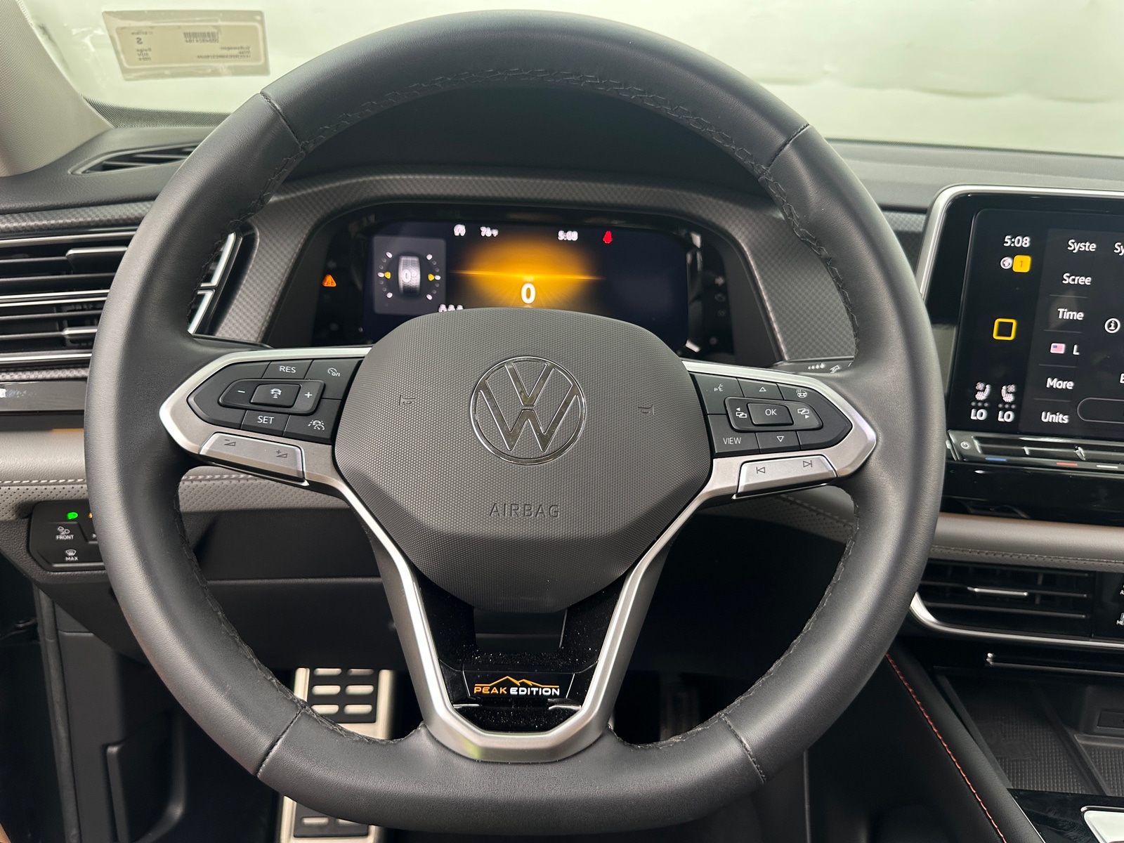 Thumbnail: 2024 Volkswagen Atlas - 4