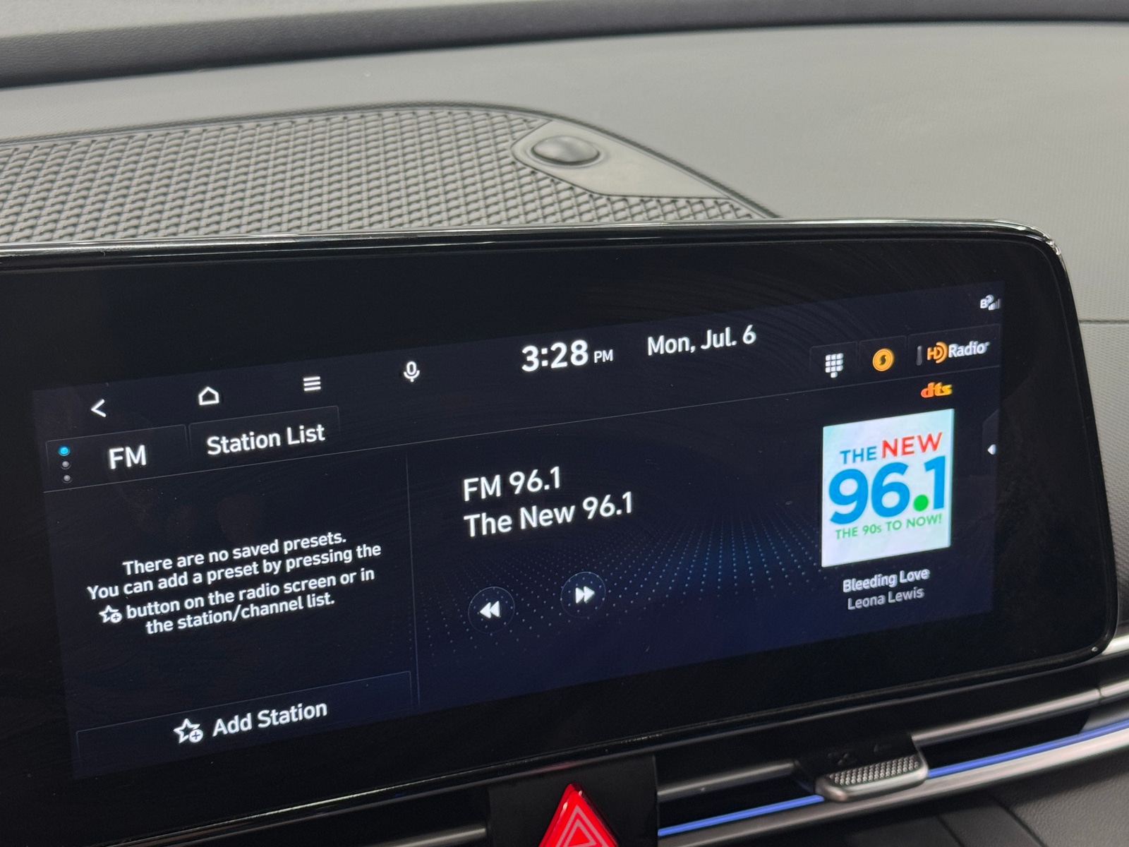 Thumbnail: 2024 Hyundai Elantra - 4