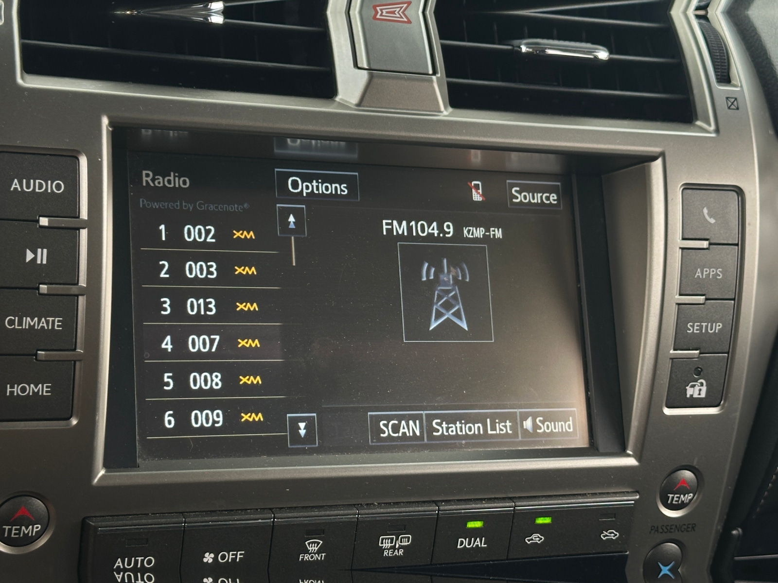 Thumbnail: 2016 Lexus GX - 3