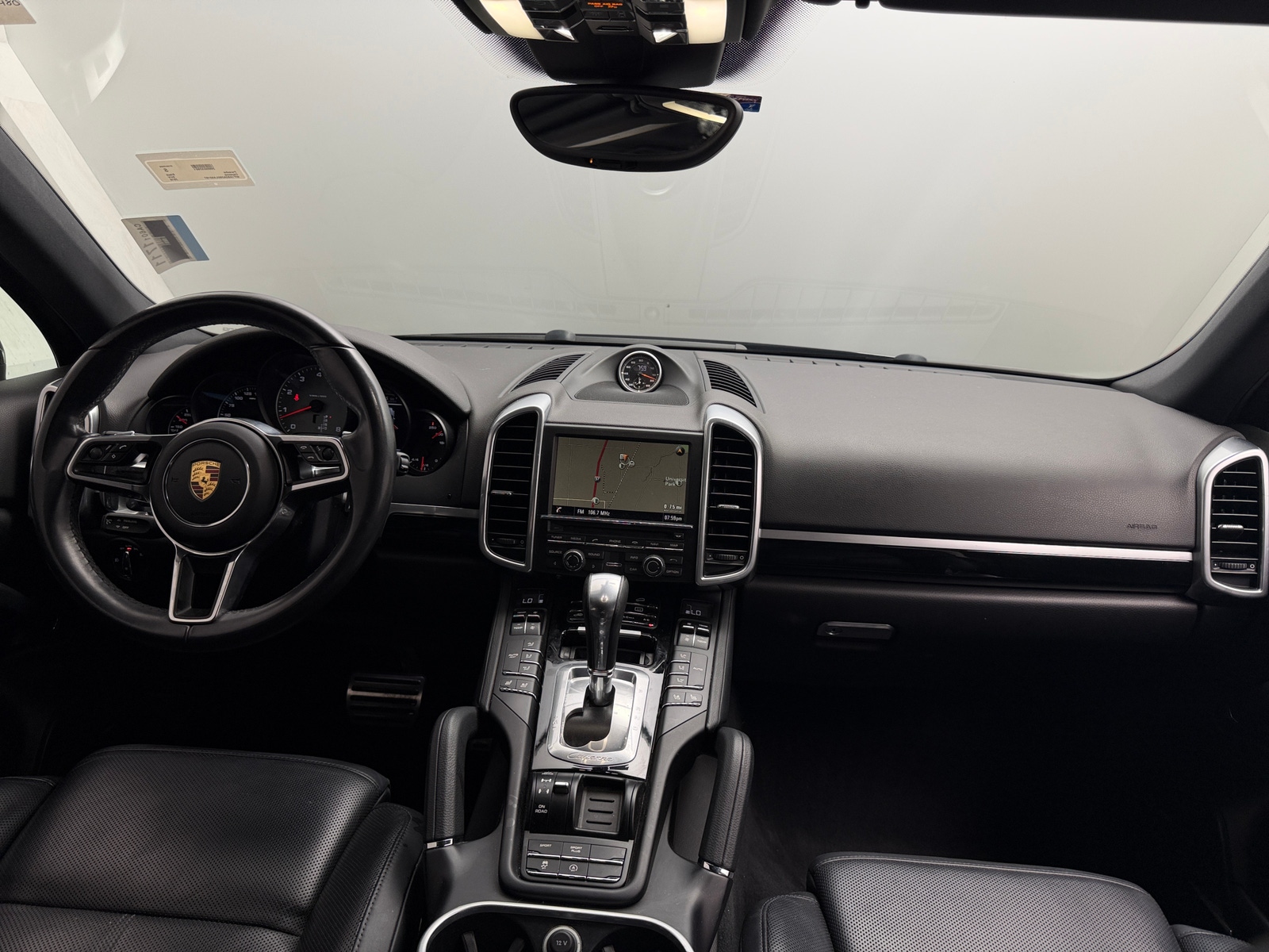 Thumbnail: 2016 Porsche Cayenne - 2