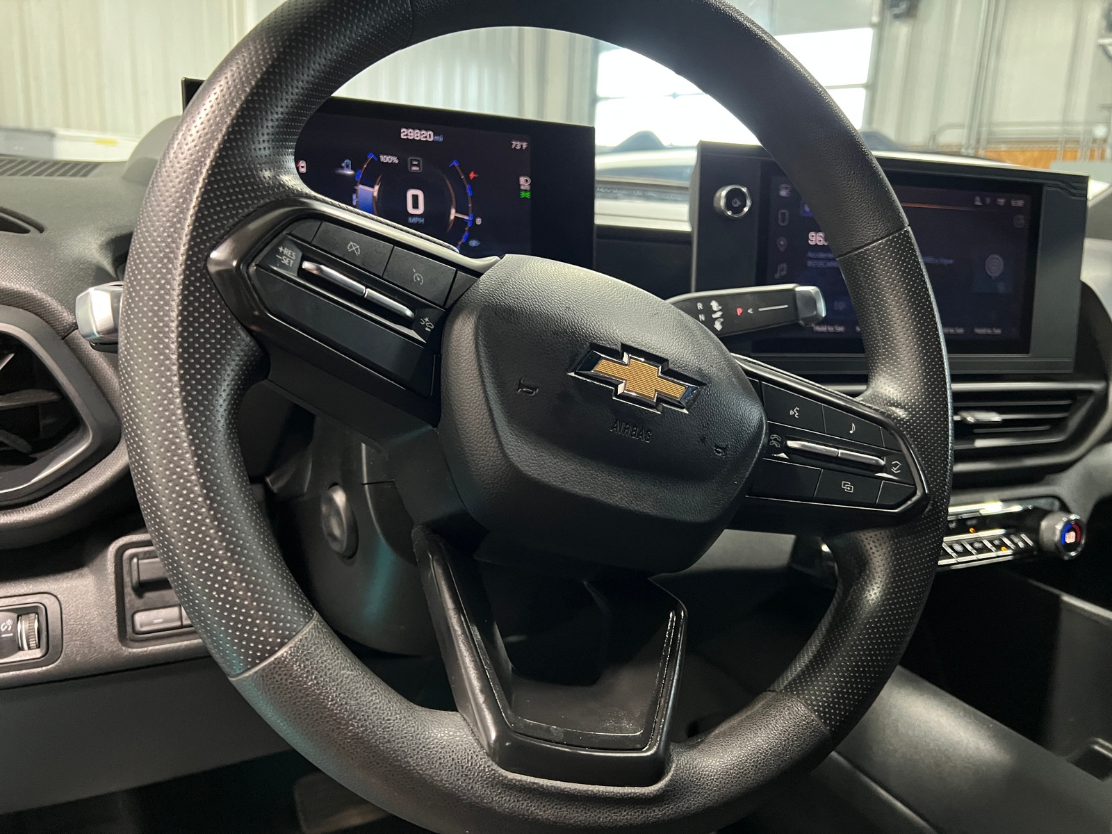 Thumbnail: 2024 Chevrolet Silverado EV - 5