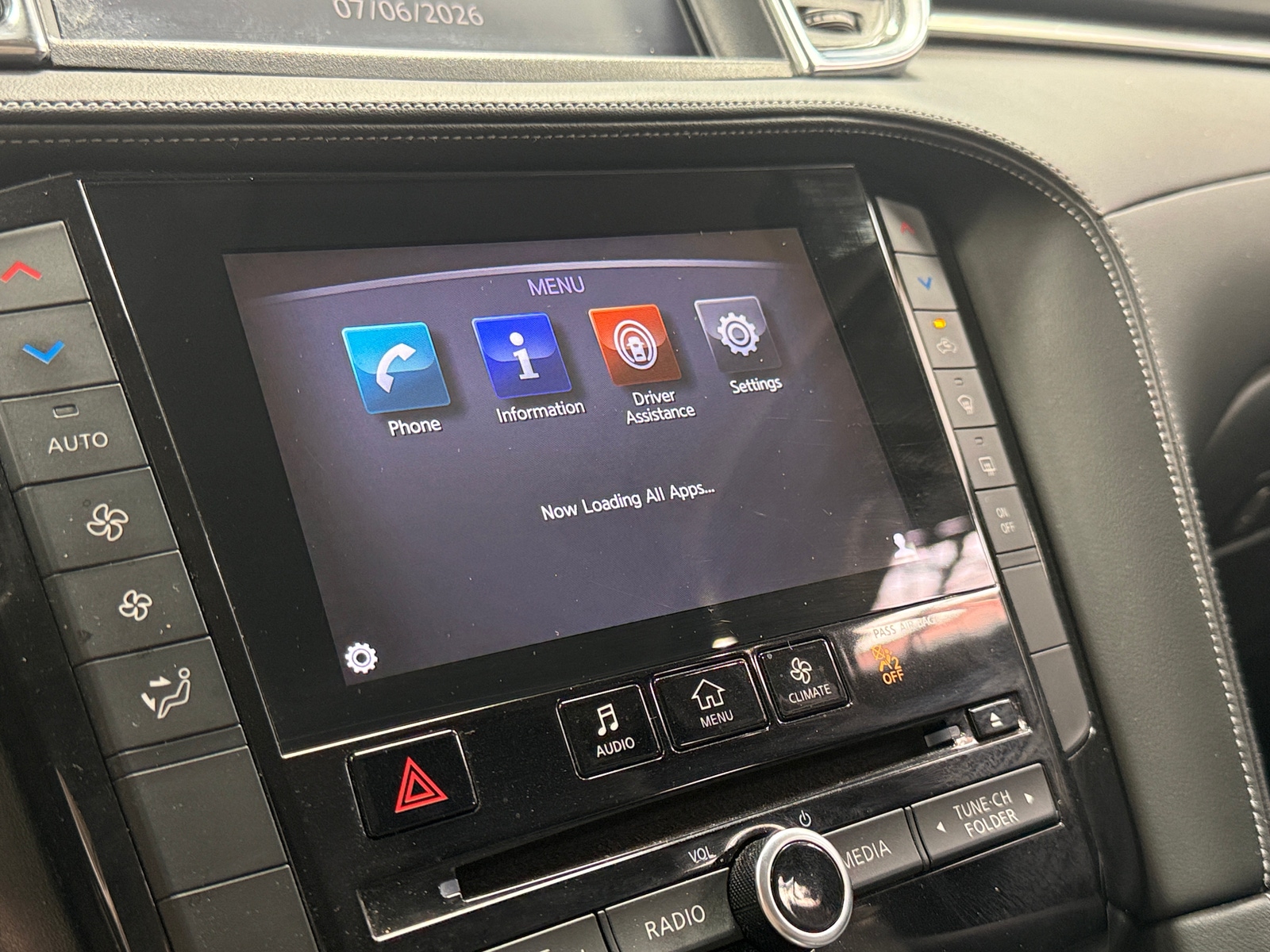 Thumbnail: 2019 INFINITI QX50 - 3