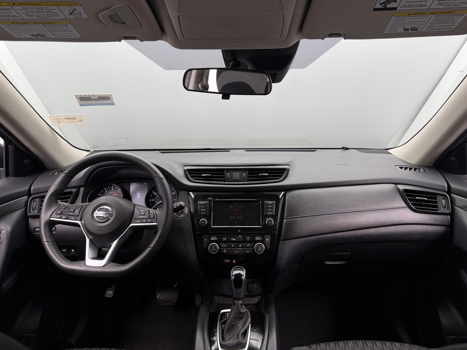 Thumbnail: 2020 Nissan Rogue - 3