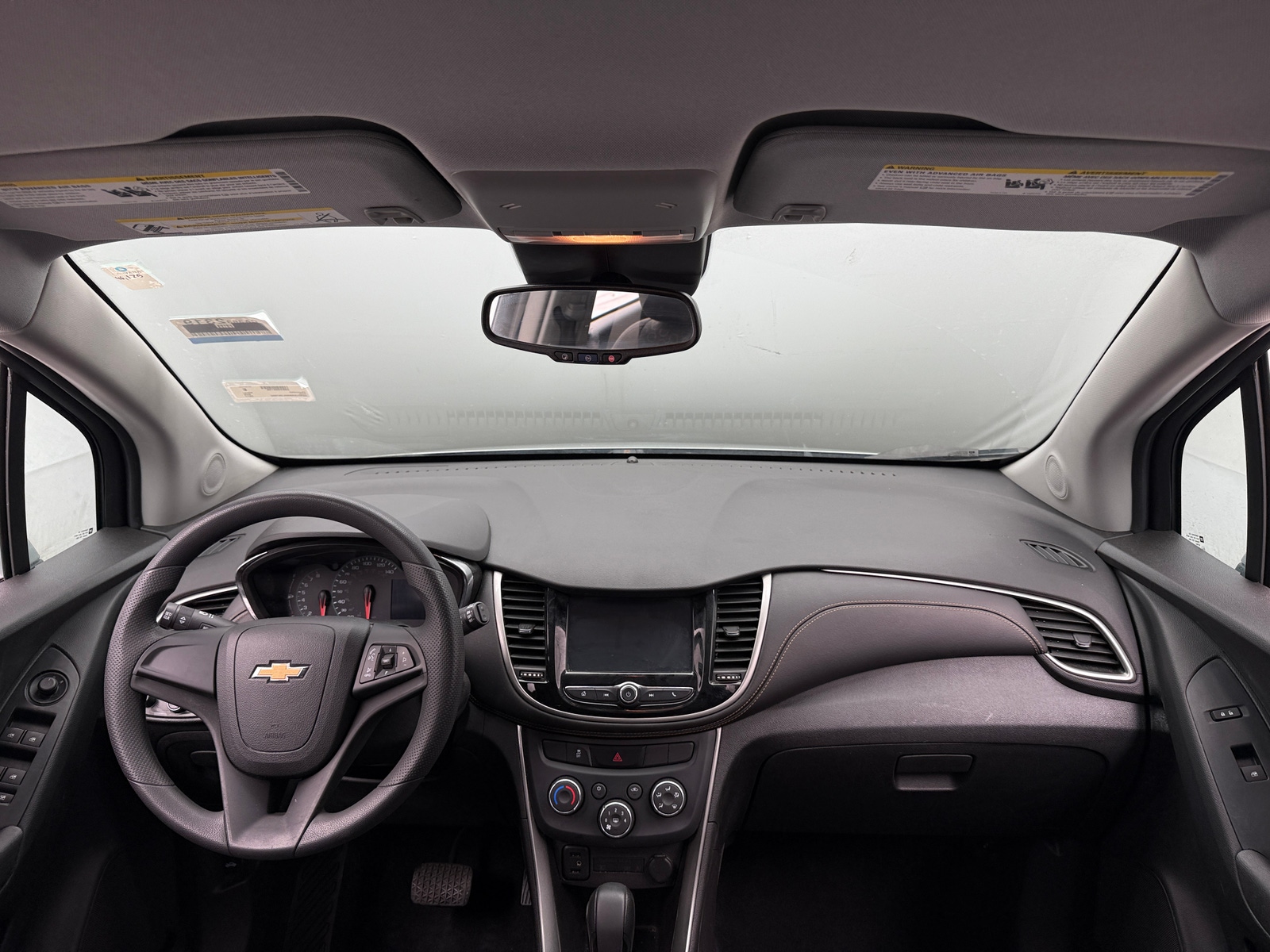 Thumbnail: 2017 Chevrolet Trax - 3