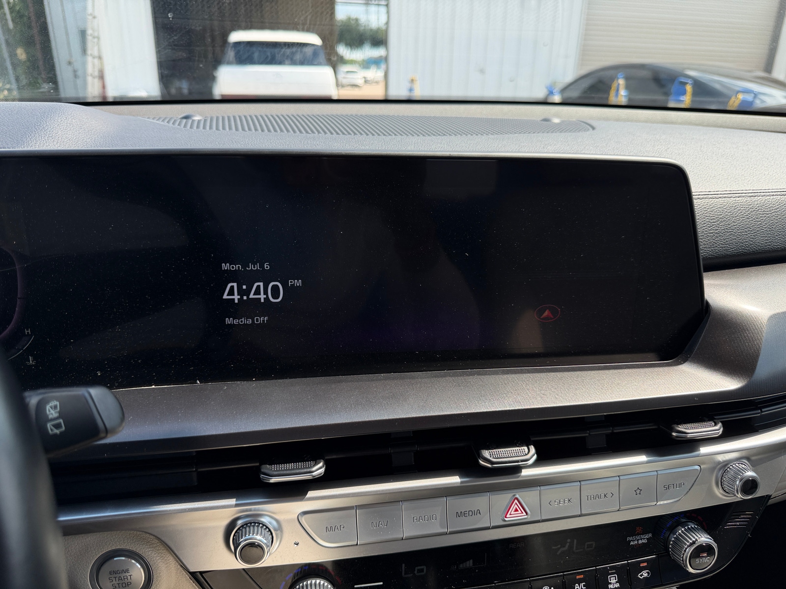 Thumbnail: 2023 Kia Telluride - 3