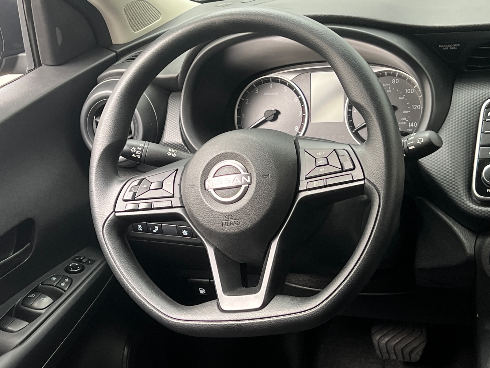 Thumbnail: 2025 Nissan Kicks - 5