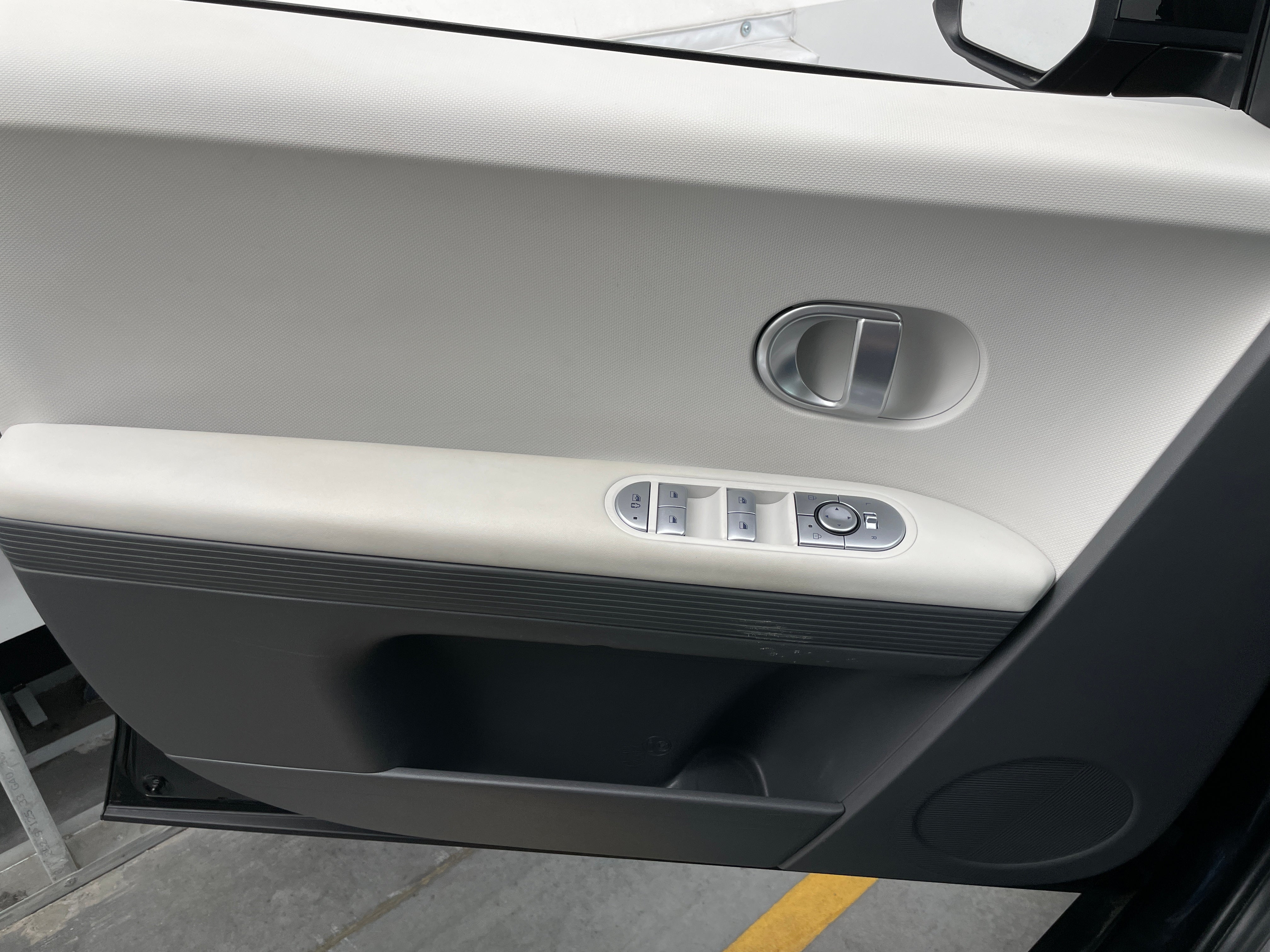 Used 2024 Hyundai IONIQ 5 SE with VIN KM8KMDDF2RU279133 for sale in Auburn, WA
