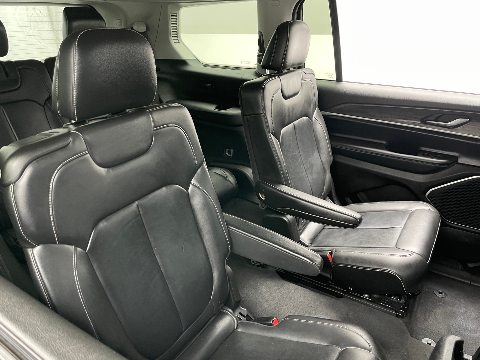 Thumbnail: 2022 Jeep Grand Cherokee L - 5