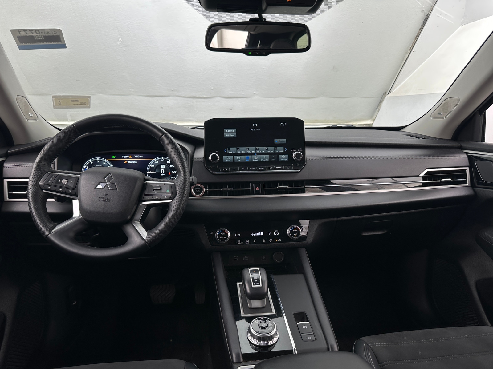 Thumbnail: 2024 Mitsubishi Outlander - 2