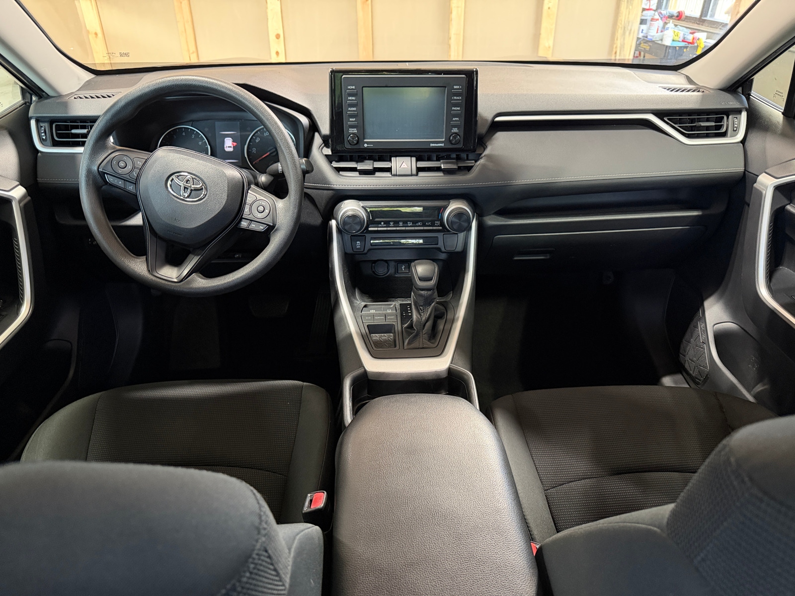 Thumbnail: 2020 Toyota RAV4 - 3