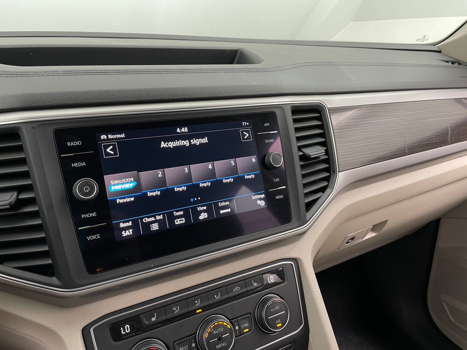 Thumbnail: 2019 Volkswagen Atlas - 3
