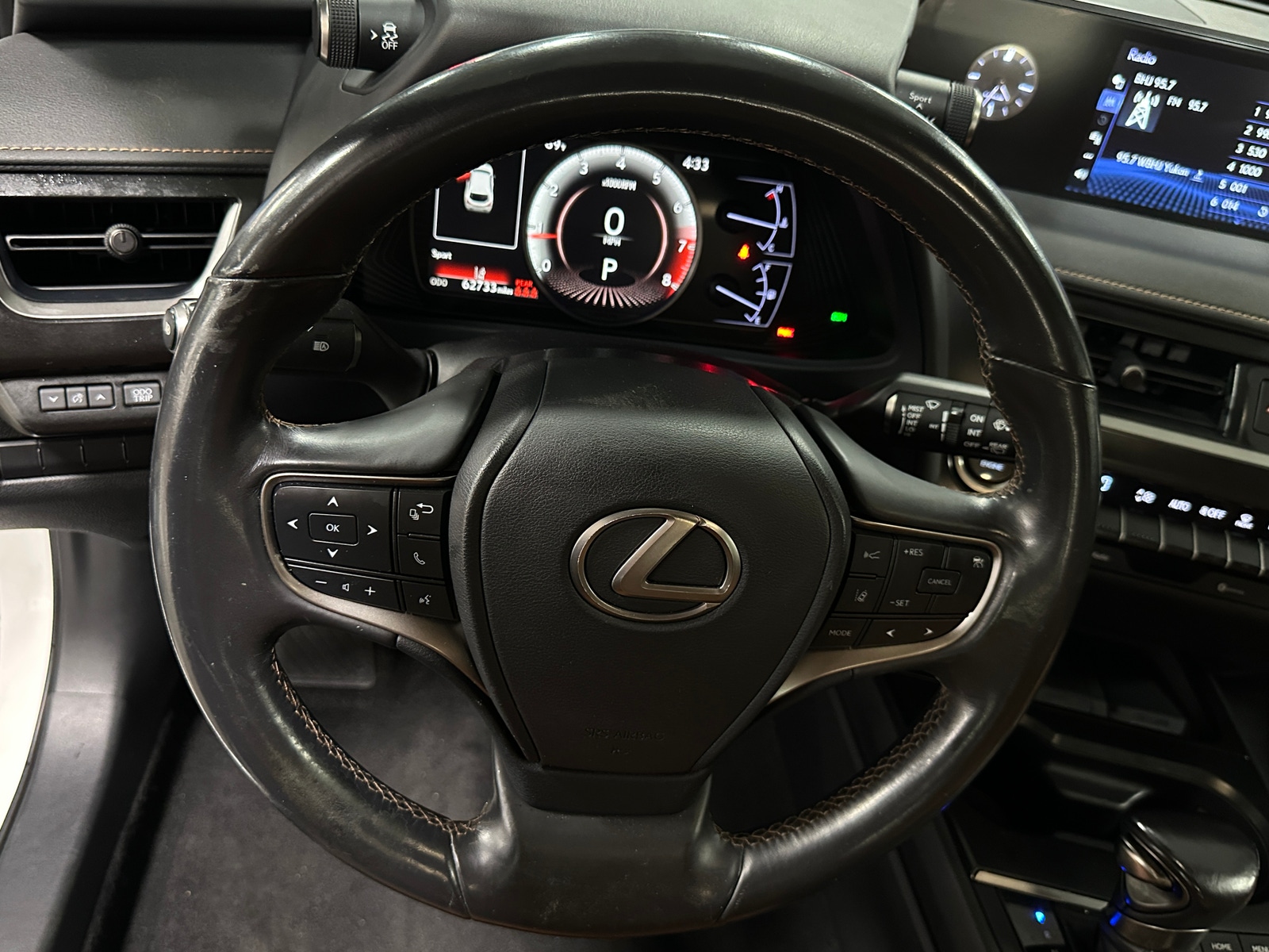 Thumbnail: 2019 Lexus UX - 4