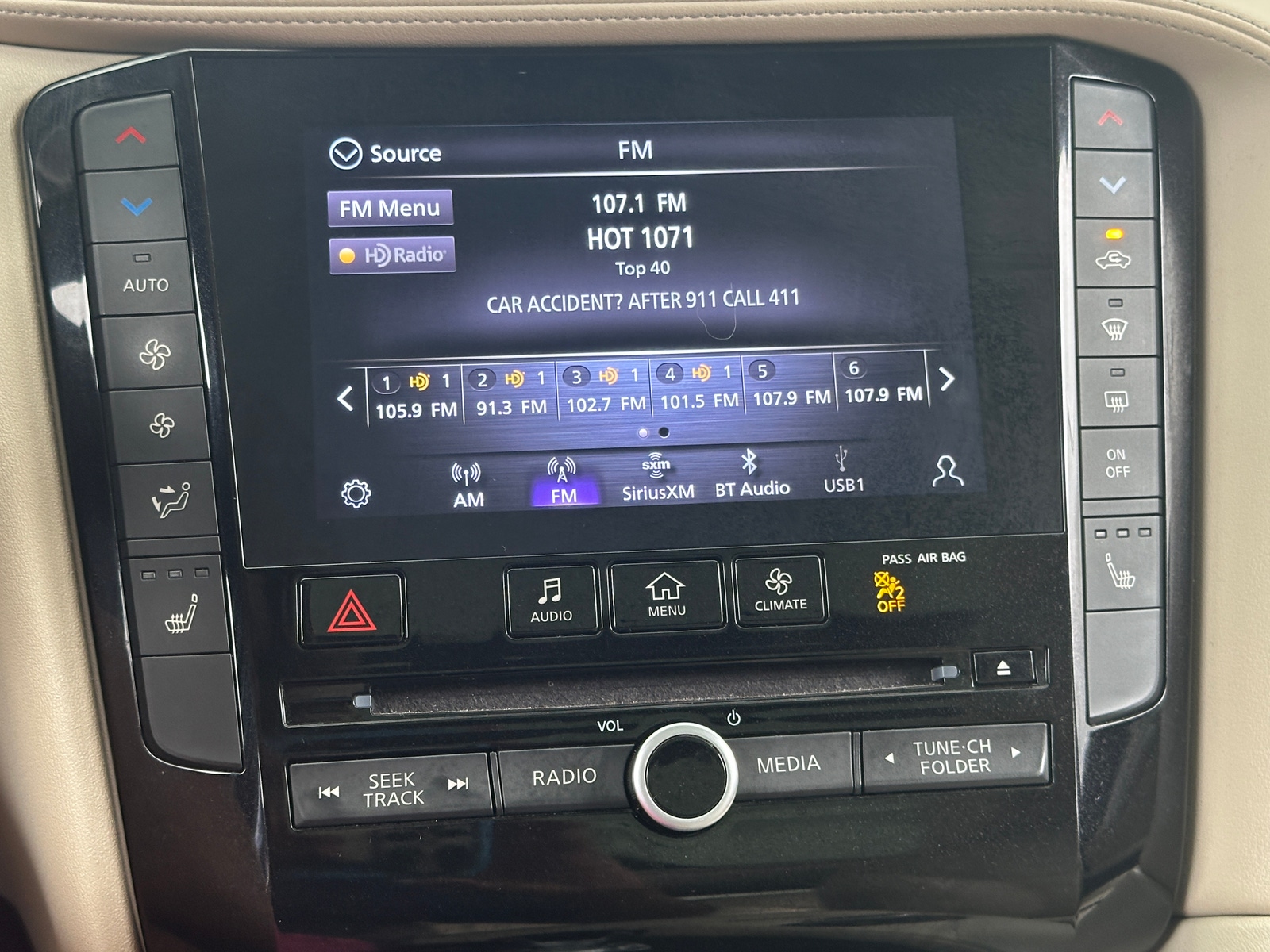 Thumbnail: 2020 INFINITI QX50 - 3