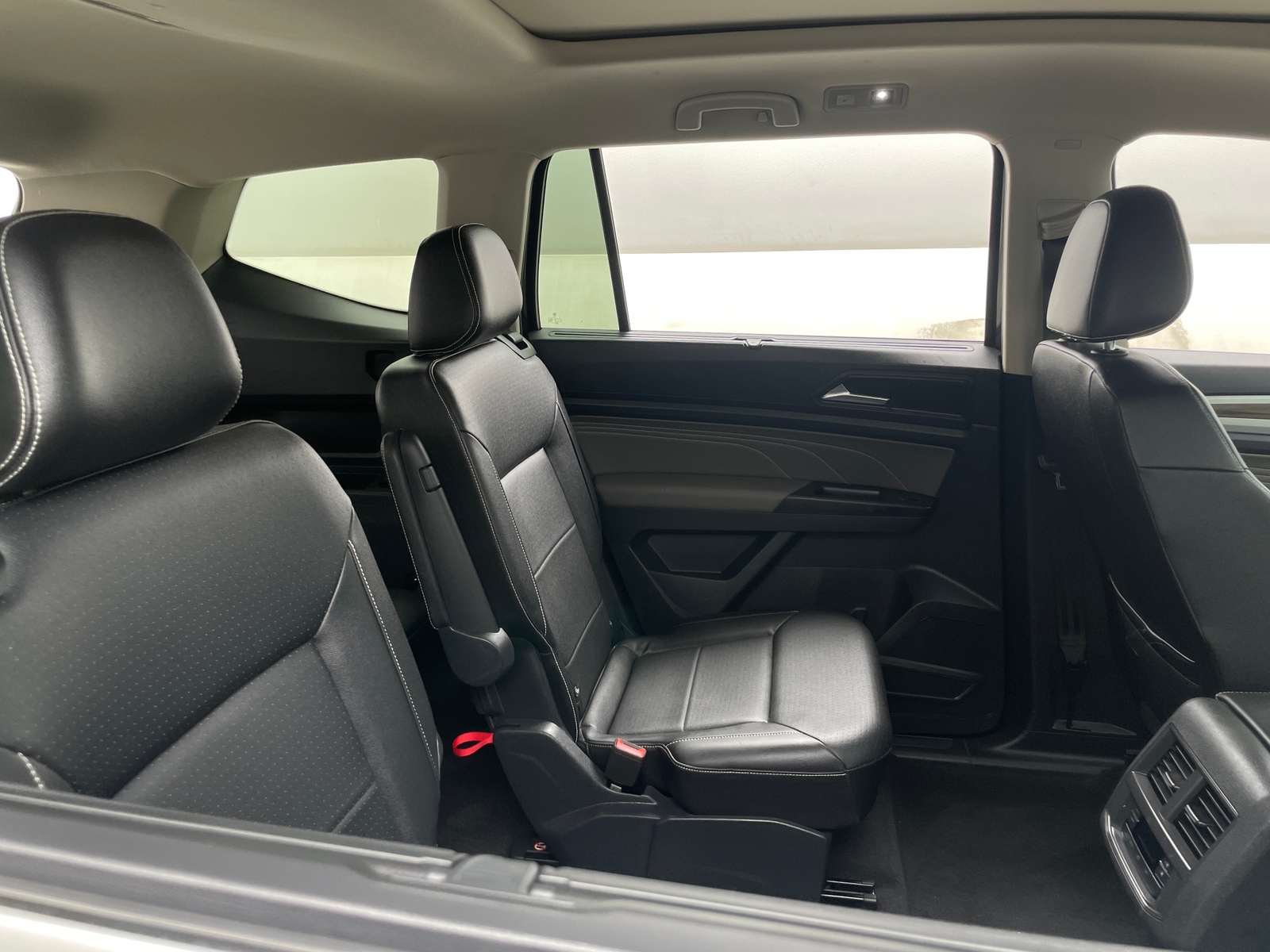 Thumbnail: 2021 Volkswagen Atlas - 5