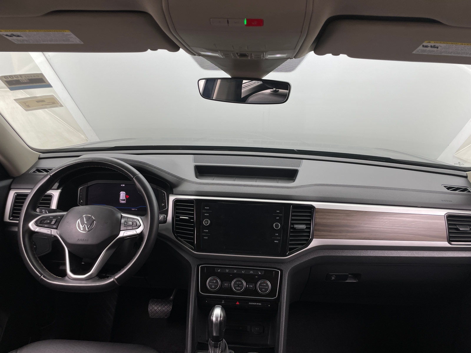 Thumbnail: 2021 Volkswagen Atlas - 2