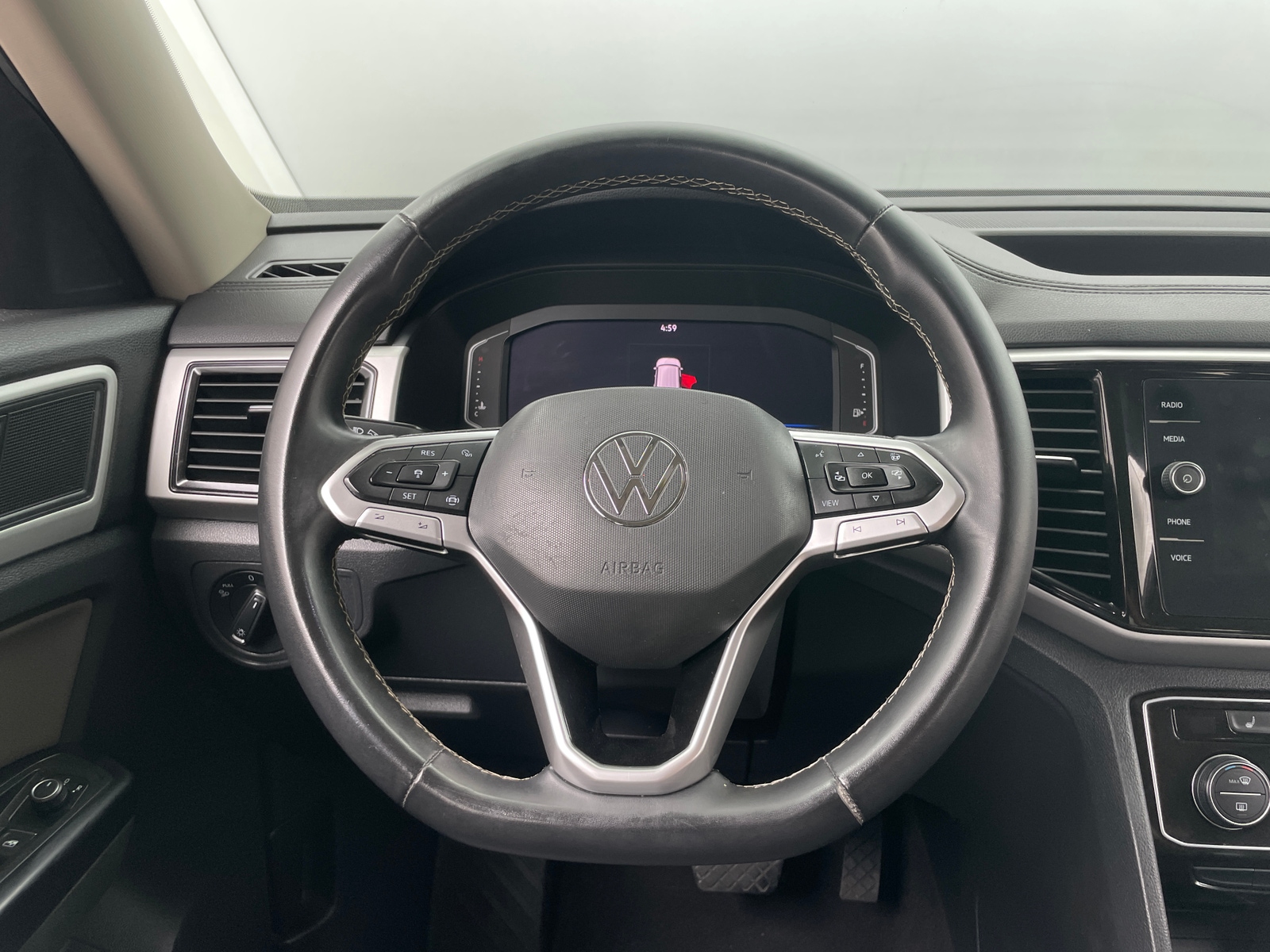 Thumbnail: 2021 Volkswagen Atlas - 4