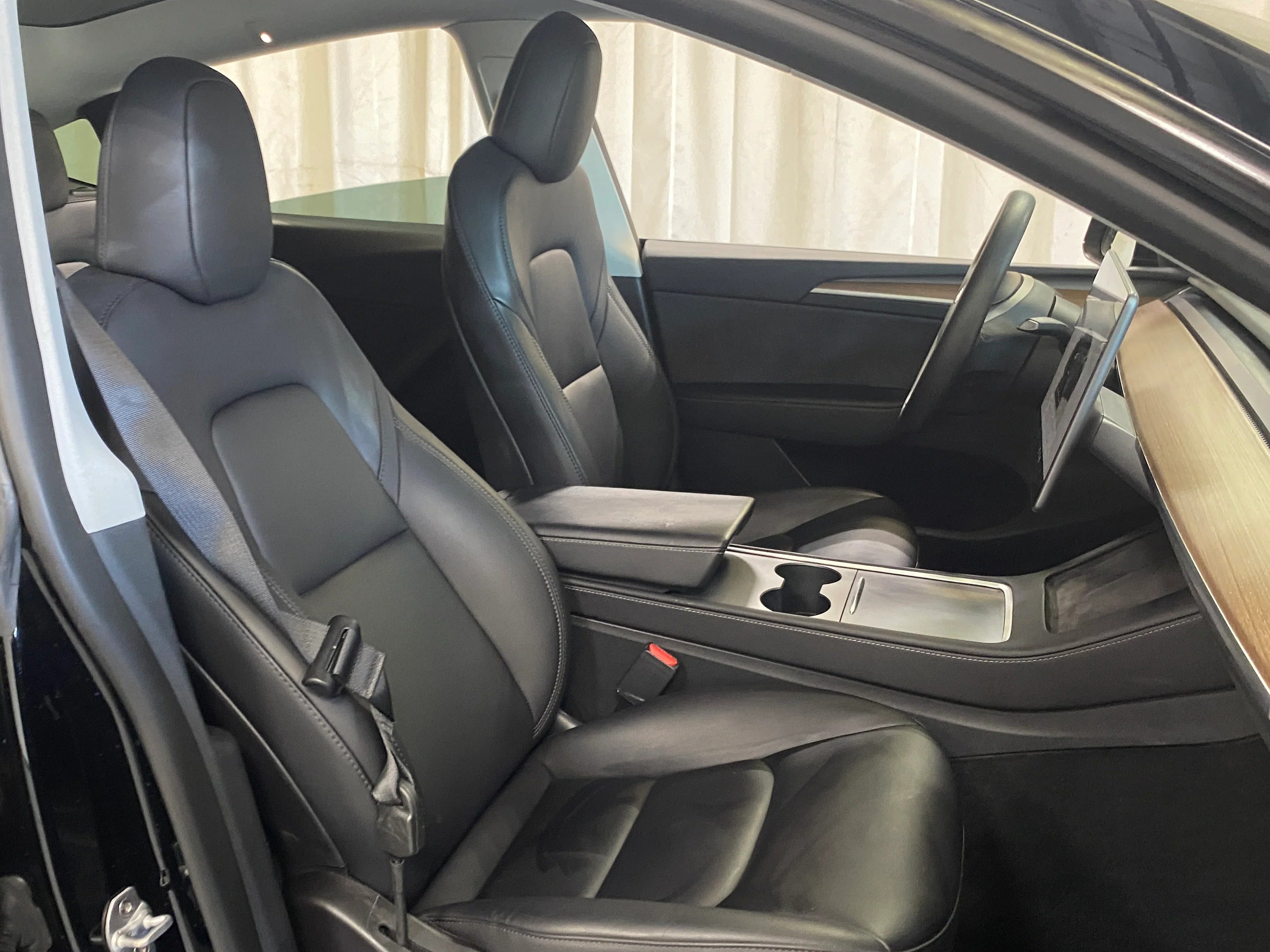 Used 2023 Tesla Model Y Long Range with VIN 7SAYGAEE0PF627479 for sale in Oak Creek, WI