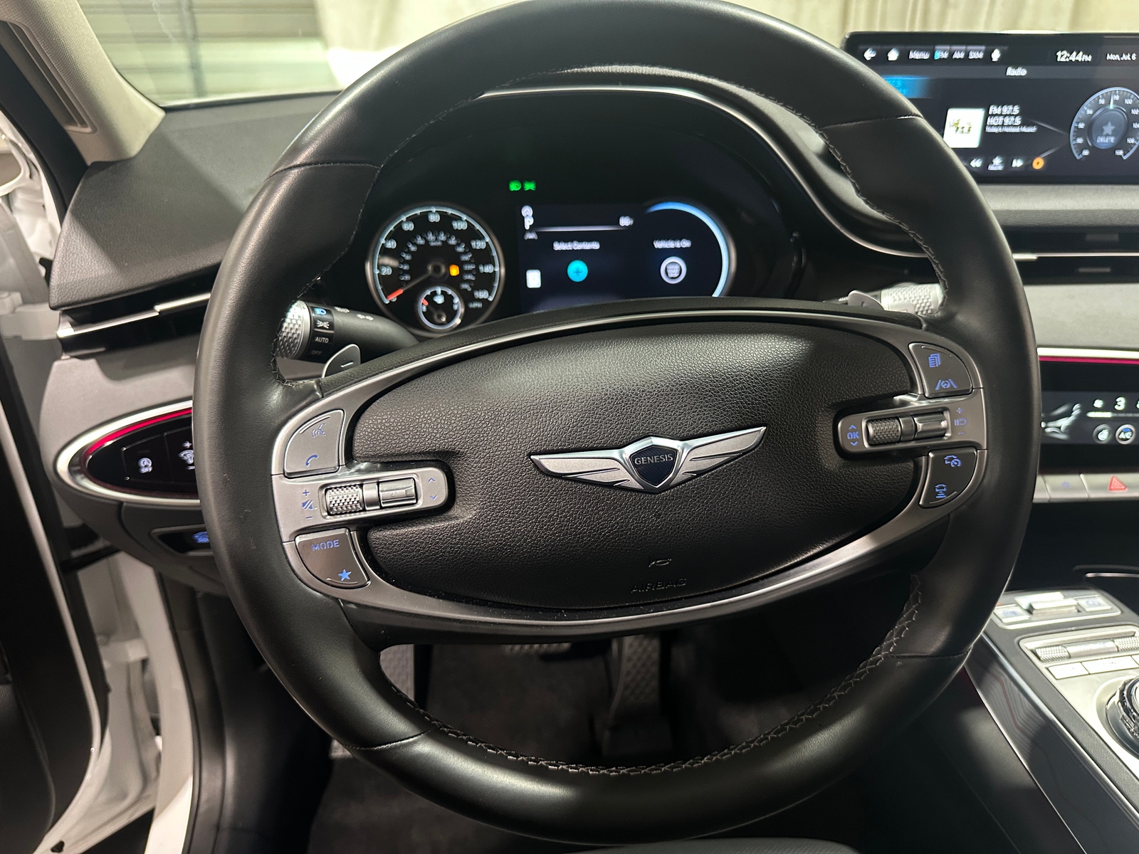 Thumbnail: 2025 Genesis GV70 - 4