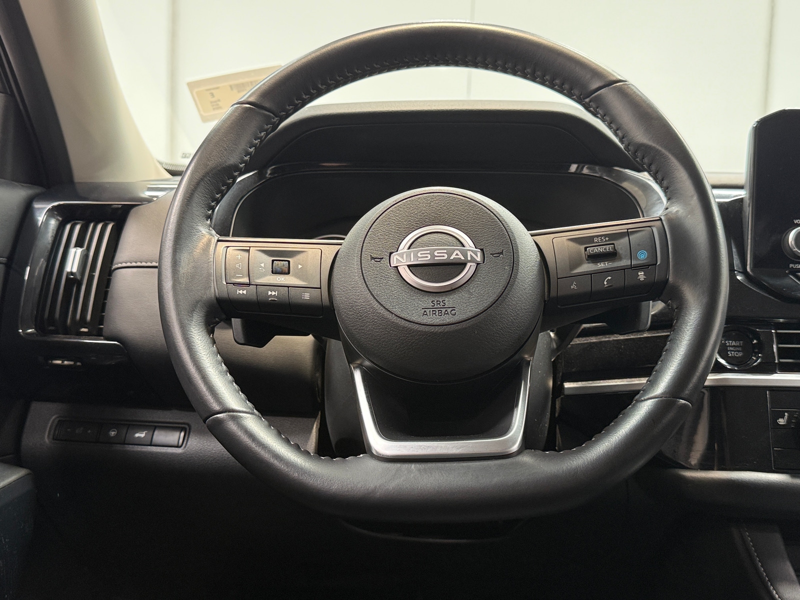 Thumbnail: 2025 Nissan Pathfinder - 5