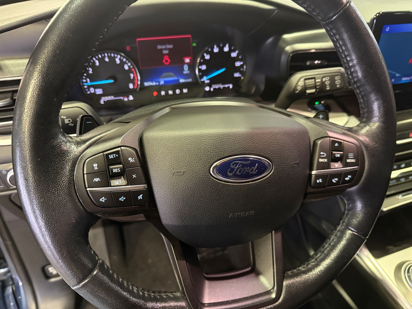 Thumbnail: 2020 Ford Explorer - 5