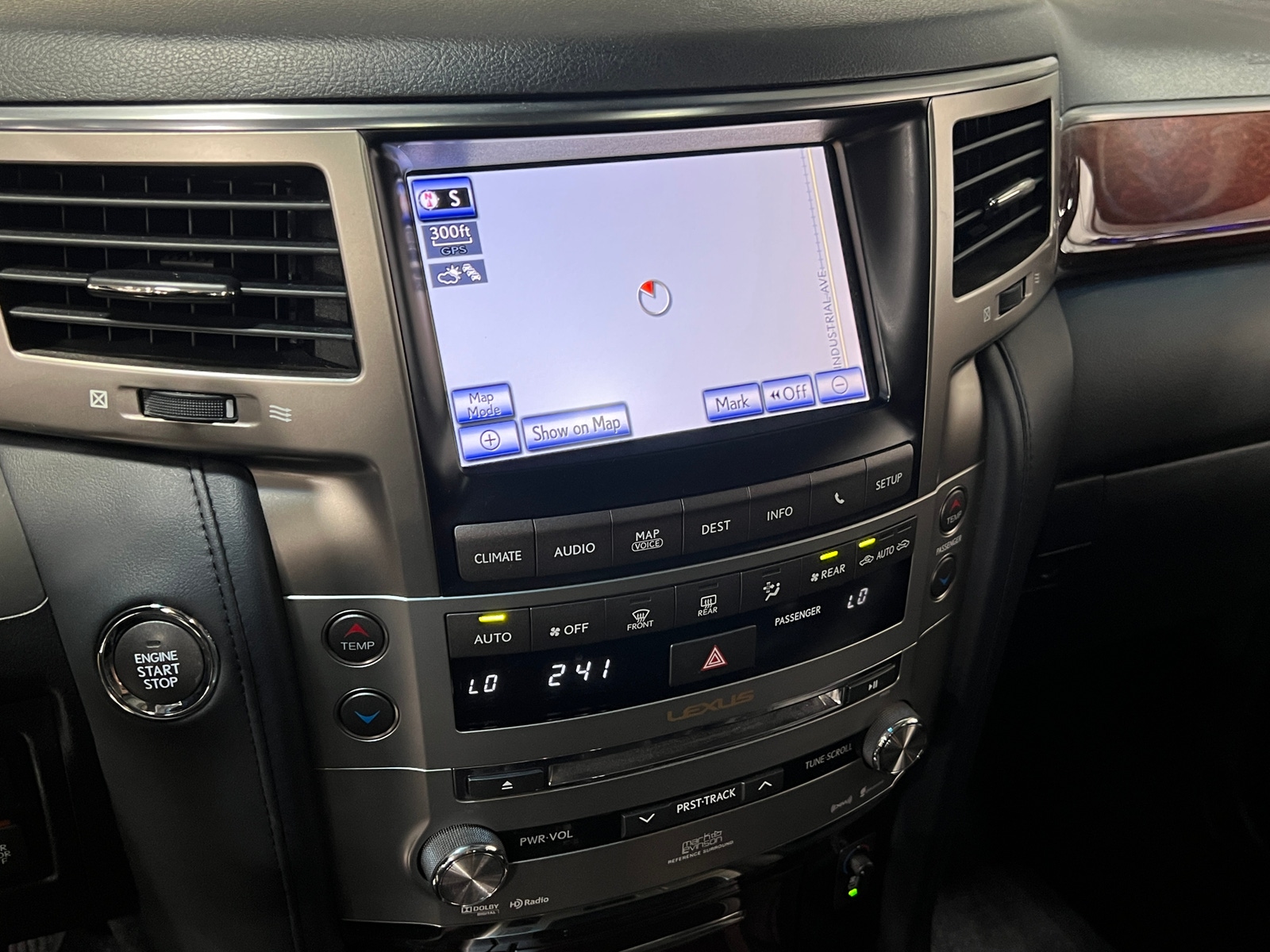 Thumbnail: 2014 Lexus LX - 3