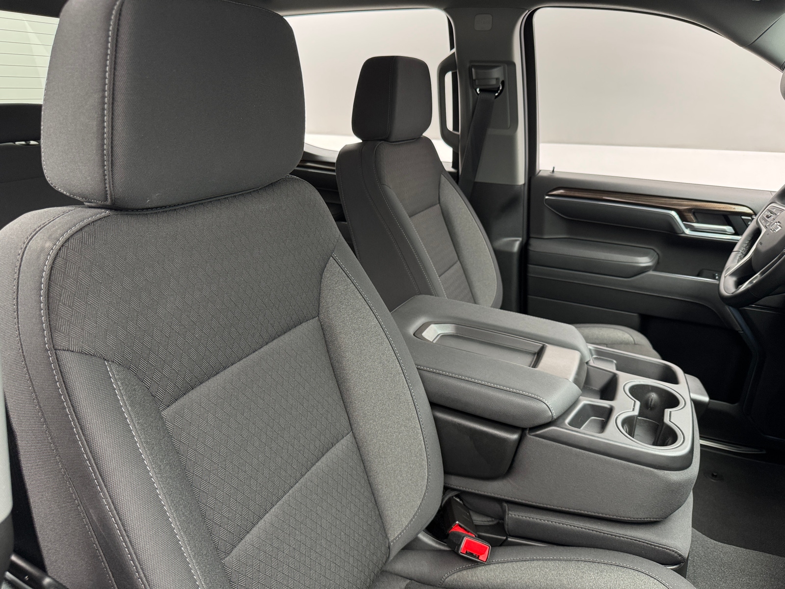 Thumbnail: 2026 Chevrolet Silverado 1500 - 2