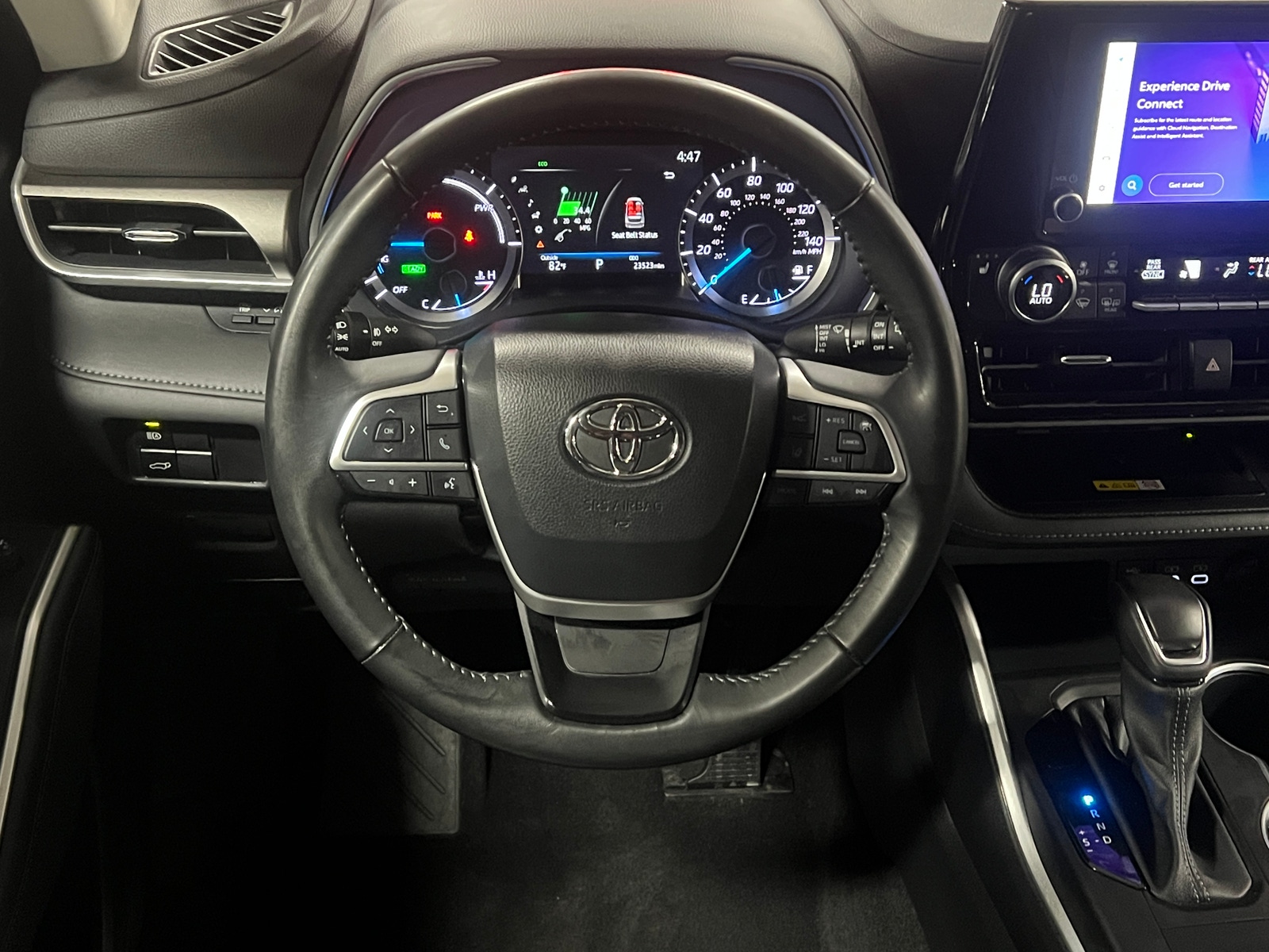 Thumbnail: 2023 Toyota Highlander - 4