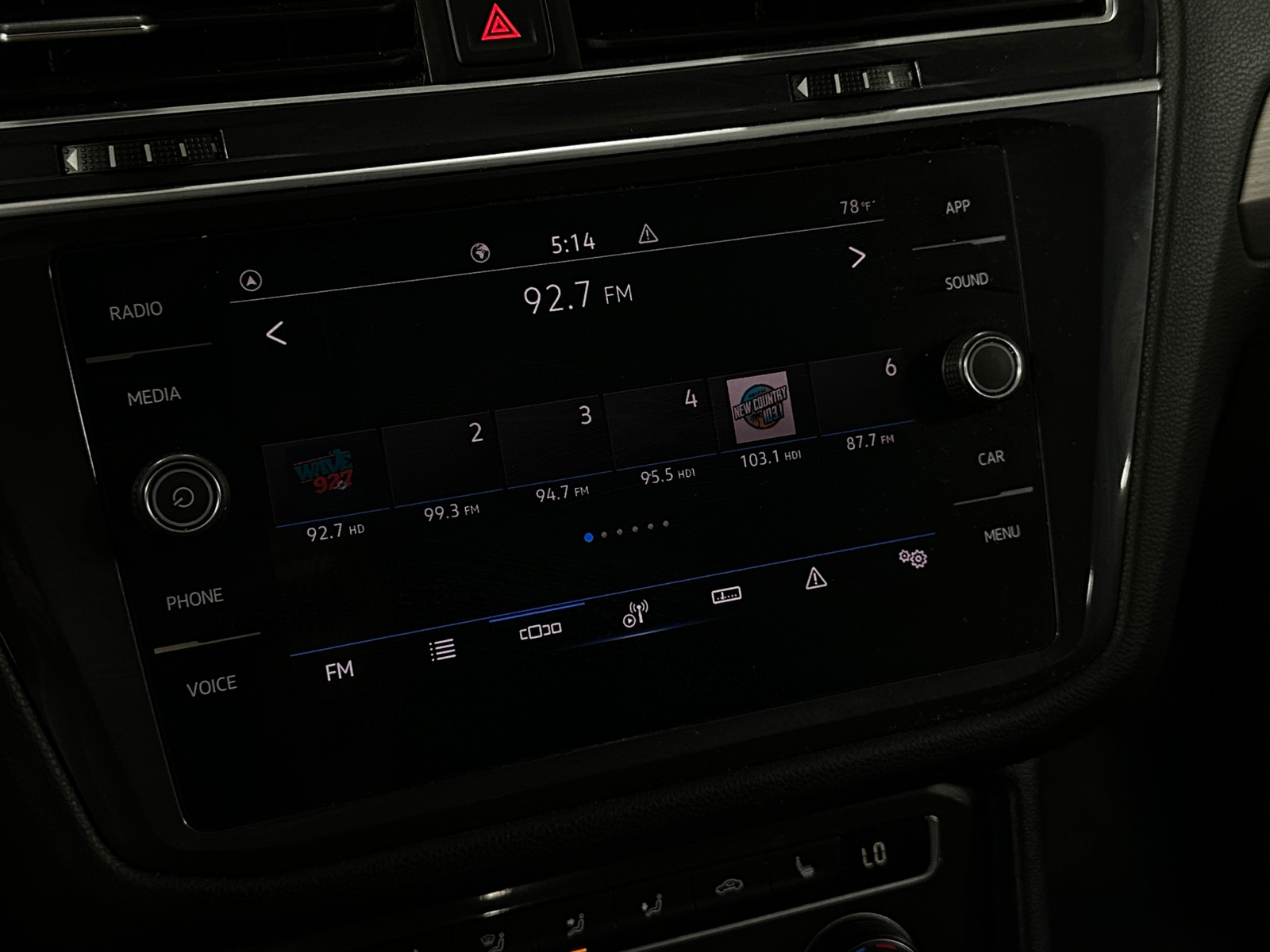 Thumbnail: 2021 Volkswagen Tiguan - 3