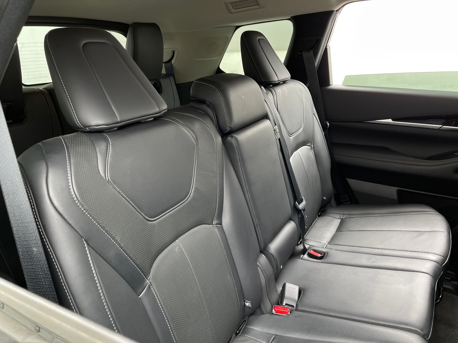 Thumbnail: 2023 INFINITI QX60 - 5