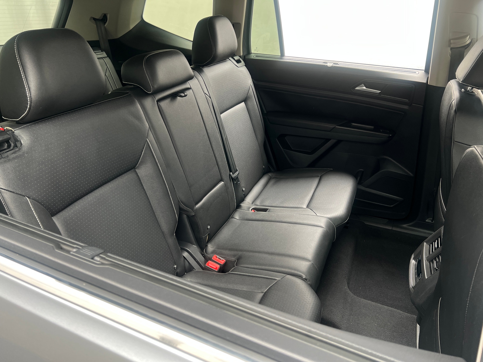 Thumbnail: 2021 Volkswagen Atlas - 5