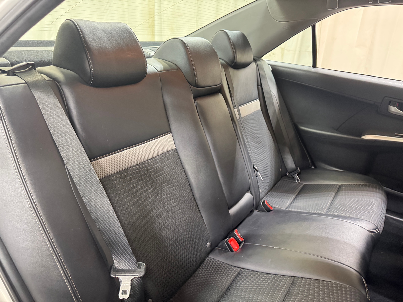Thumbnail: 2012 Toyota Camry - 6