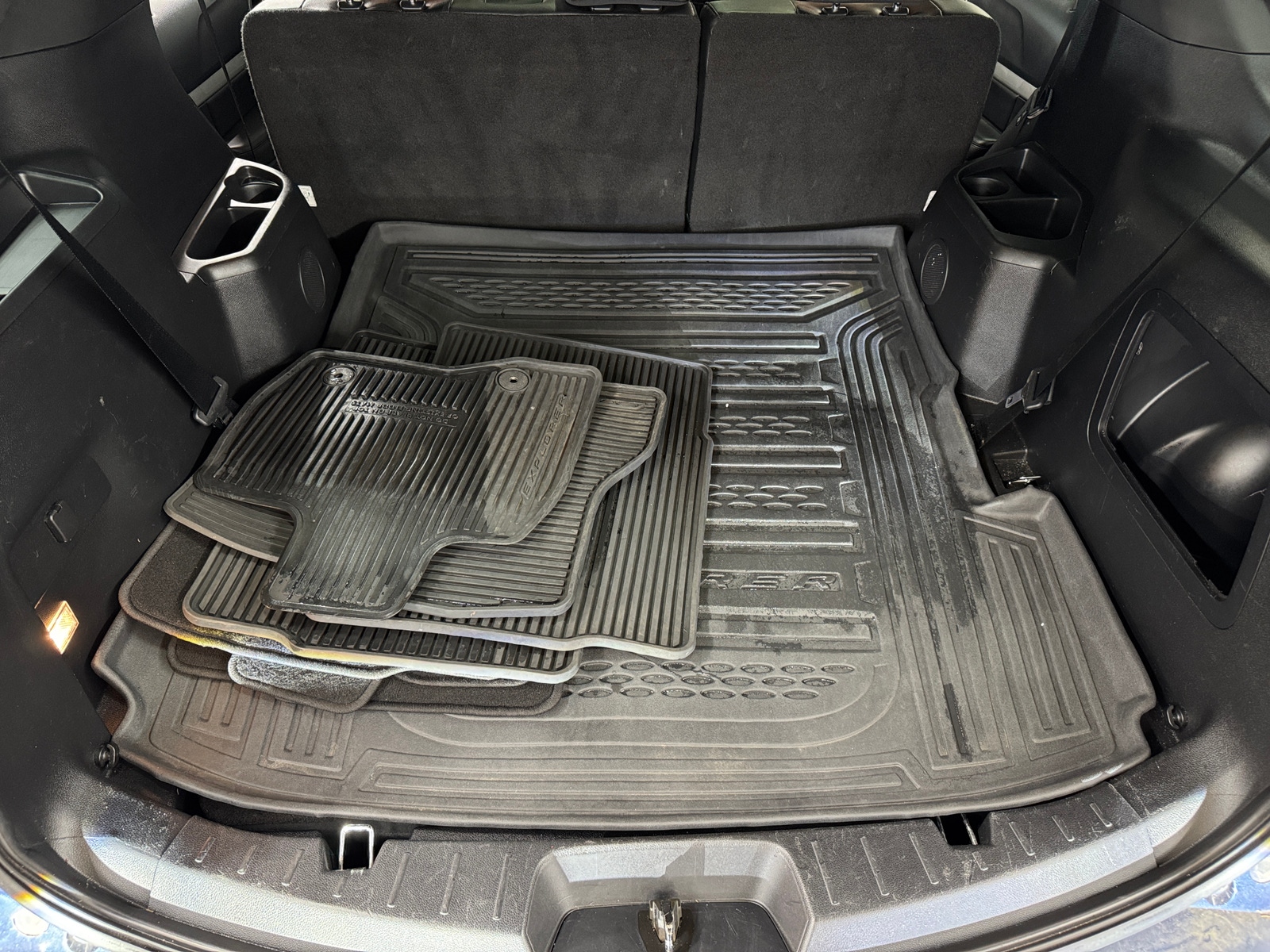 Thumbnail: 2016 Ford Explorer - 7
