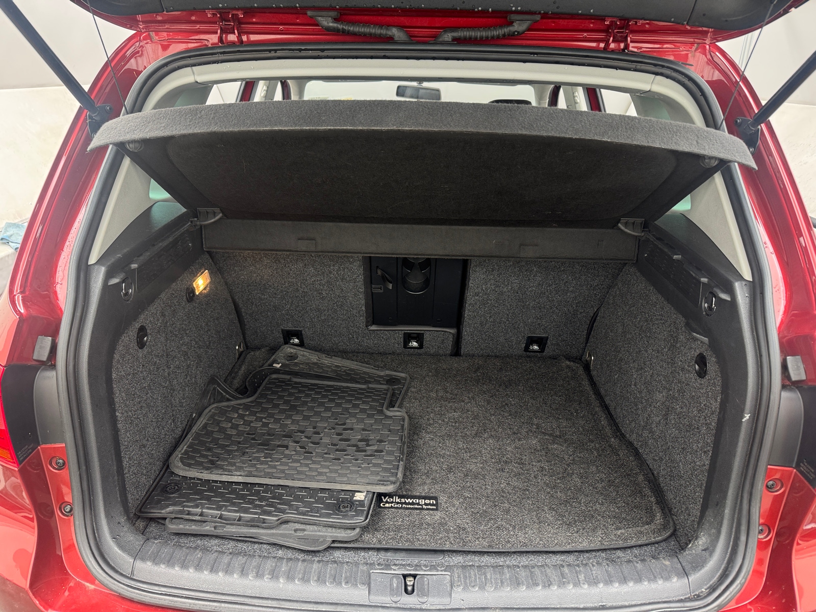 Thumbnail: 2015 Volkswagen Tiguan - 7