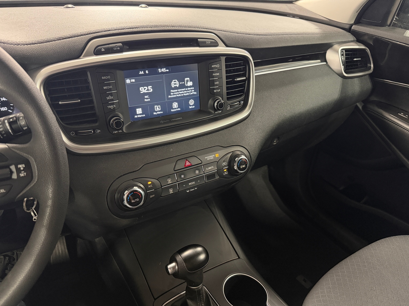 Thumbnail: 2018 Kia Sorento - 4