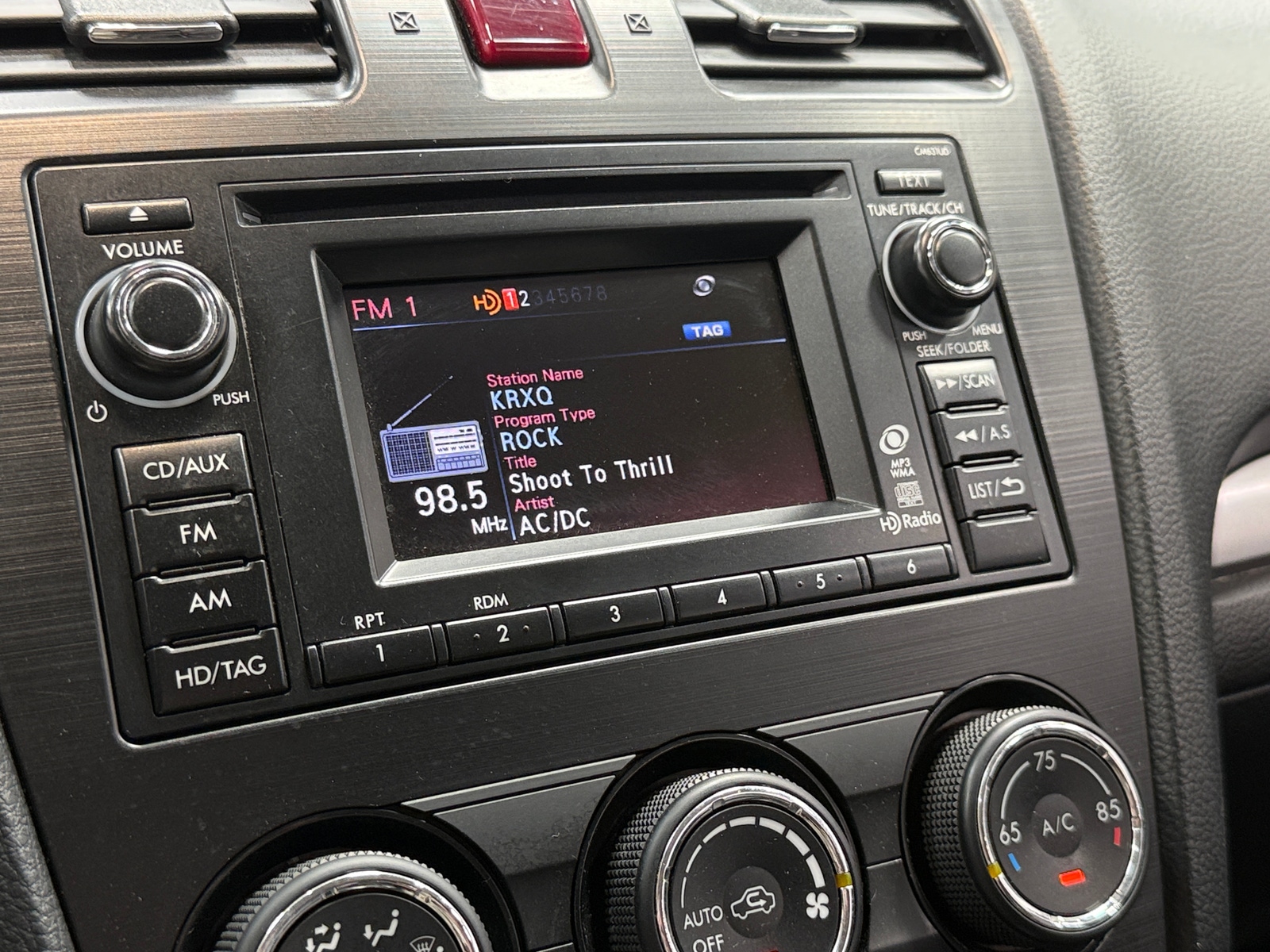 Thumbnail: 2014 Subaru XV Crosstrek - 3