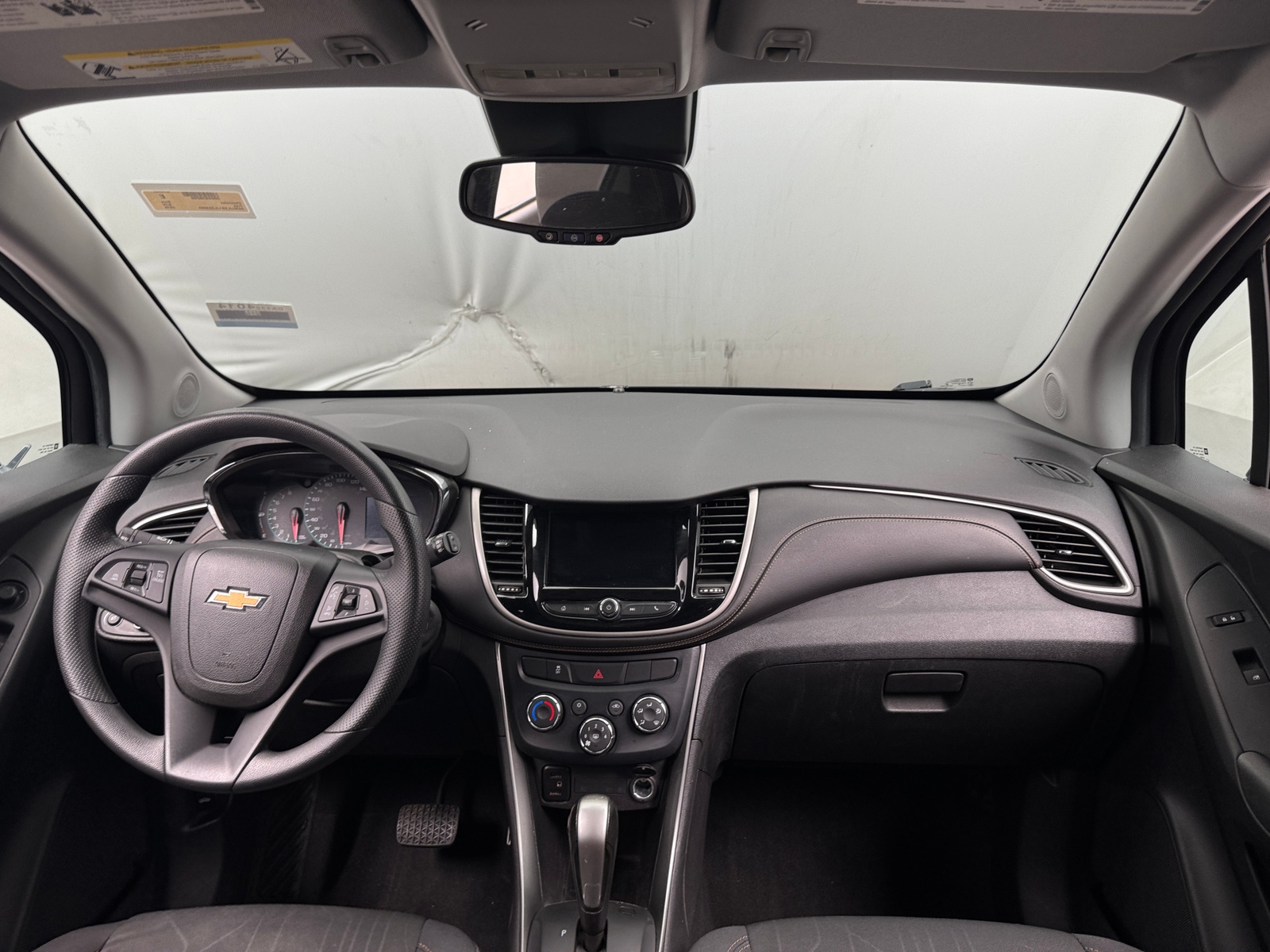 Thumbnail: 2018 Chevrolet Trax - 3