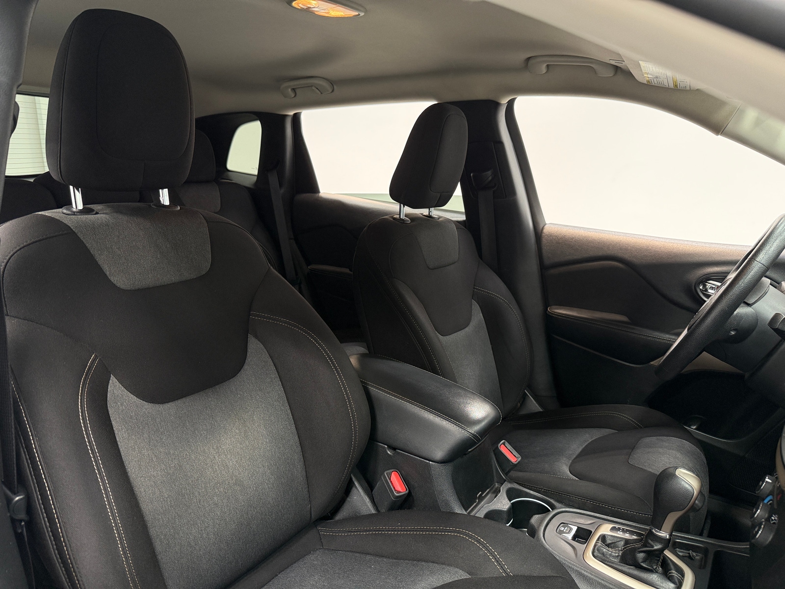 Thumbnail: 2018 Jeep Cherokee - 2