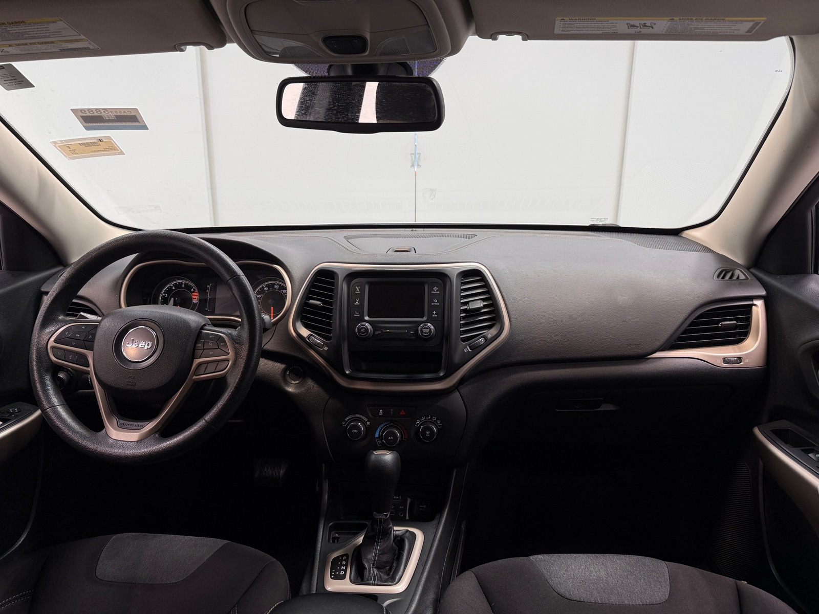 Thumbnail: 2018 Jeep Cherokee - 3