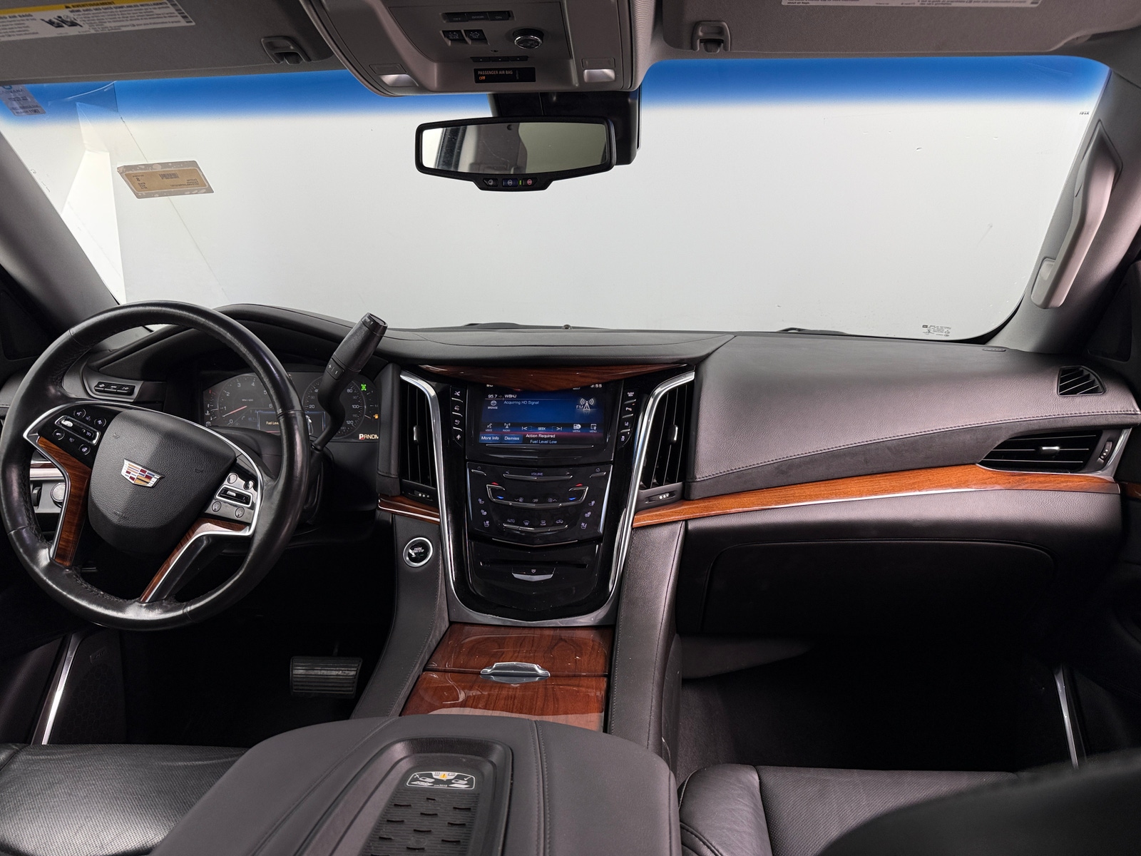 Thumbnail: 2015 Cadillac Escalade - 2