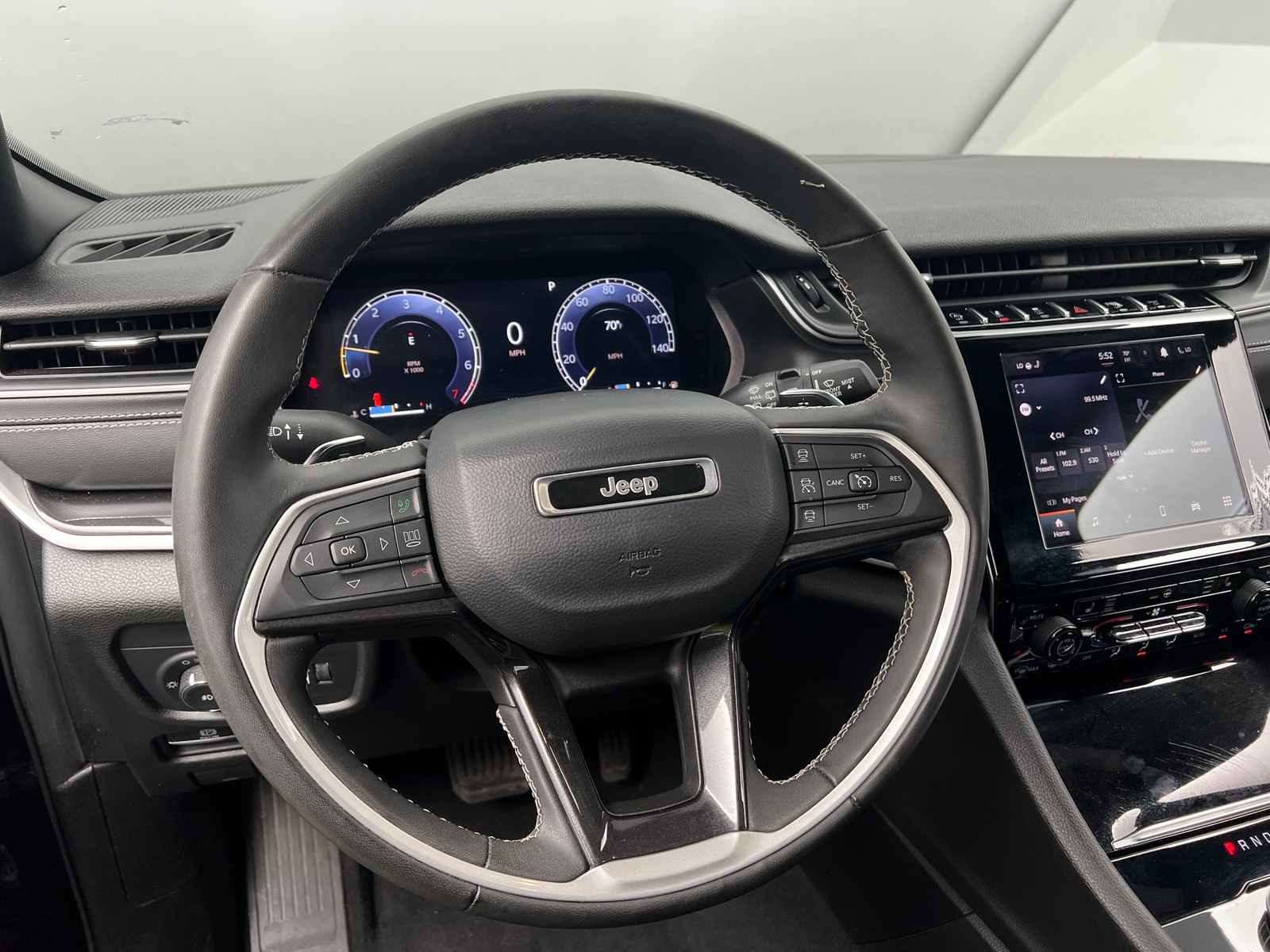 Thumbnail: 2023 Jeep Grand Cherokee - 4