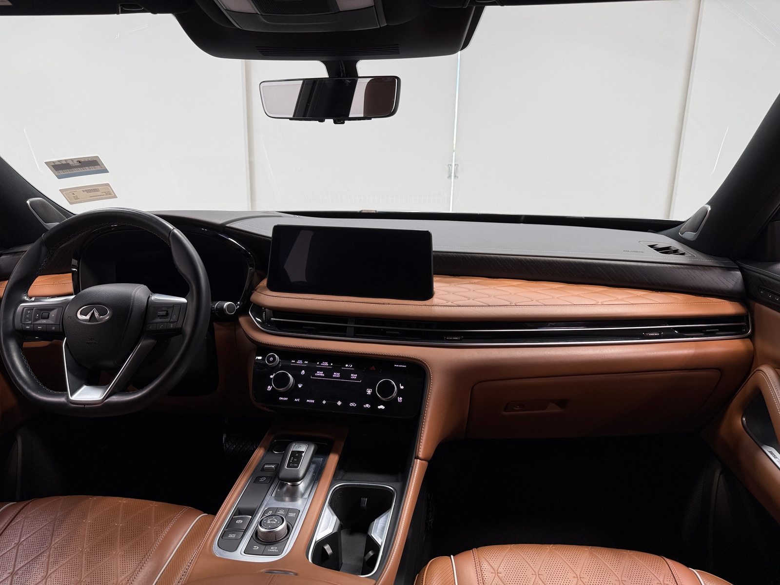 Thumbnail: 2023 INFINITI QX60 - 2