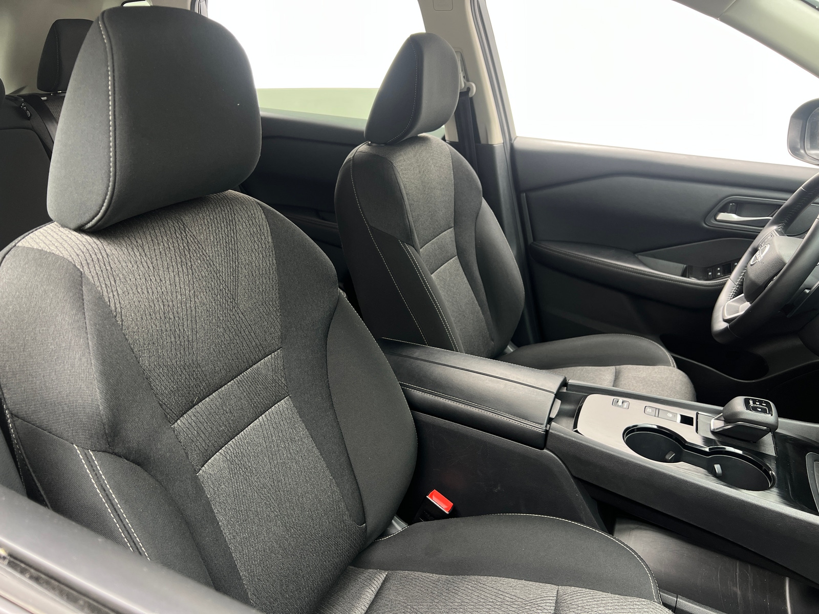 Thumbnail: 2025 Nissan Rogue - 2